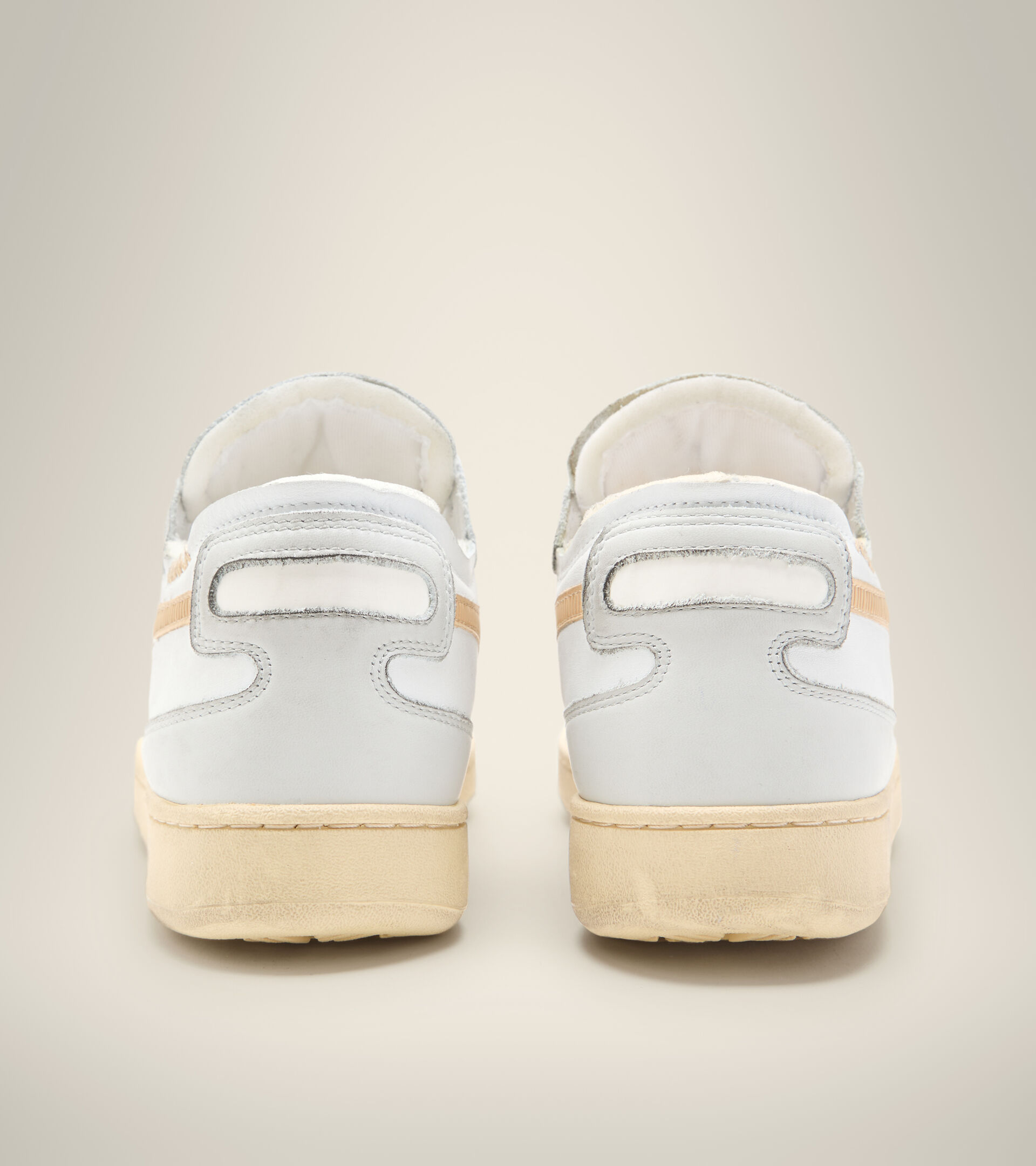 Heritage shoe - Unisex MI BASKET ROW CUT WHITE/SAND - Diadora