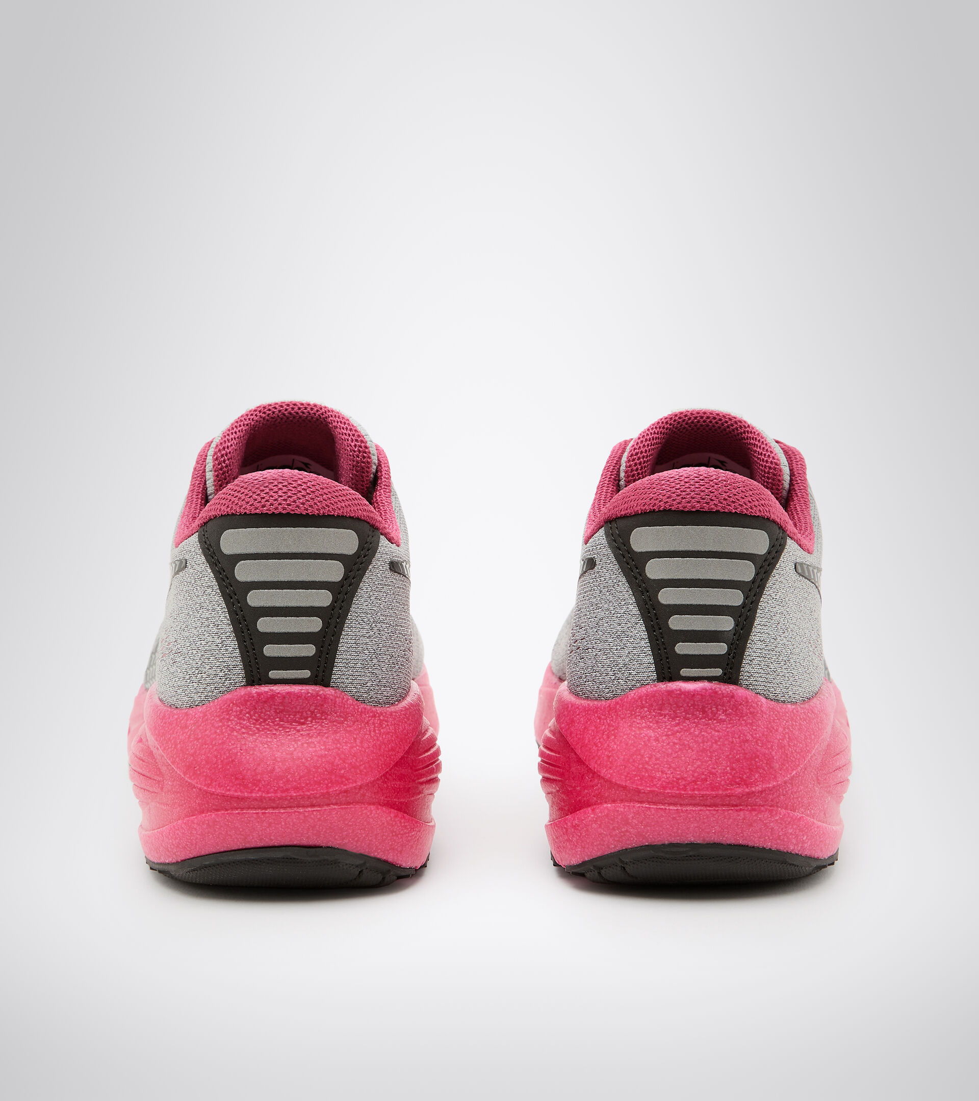 Running shoes - Women FRECCIA W SILVER DD/JAZZY/BLACK - Diadora