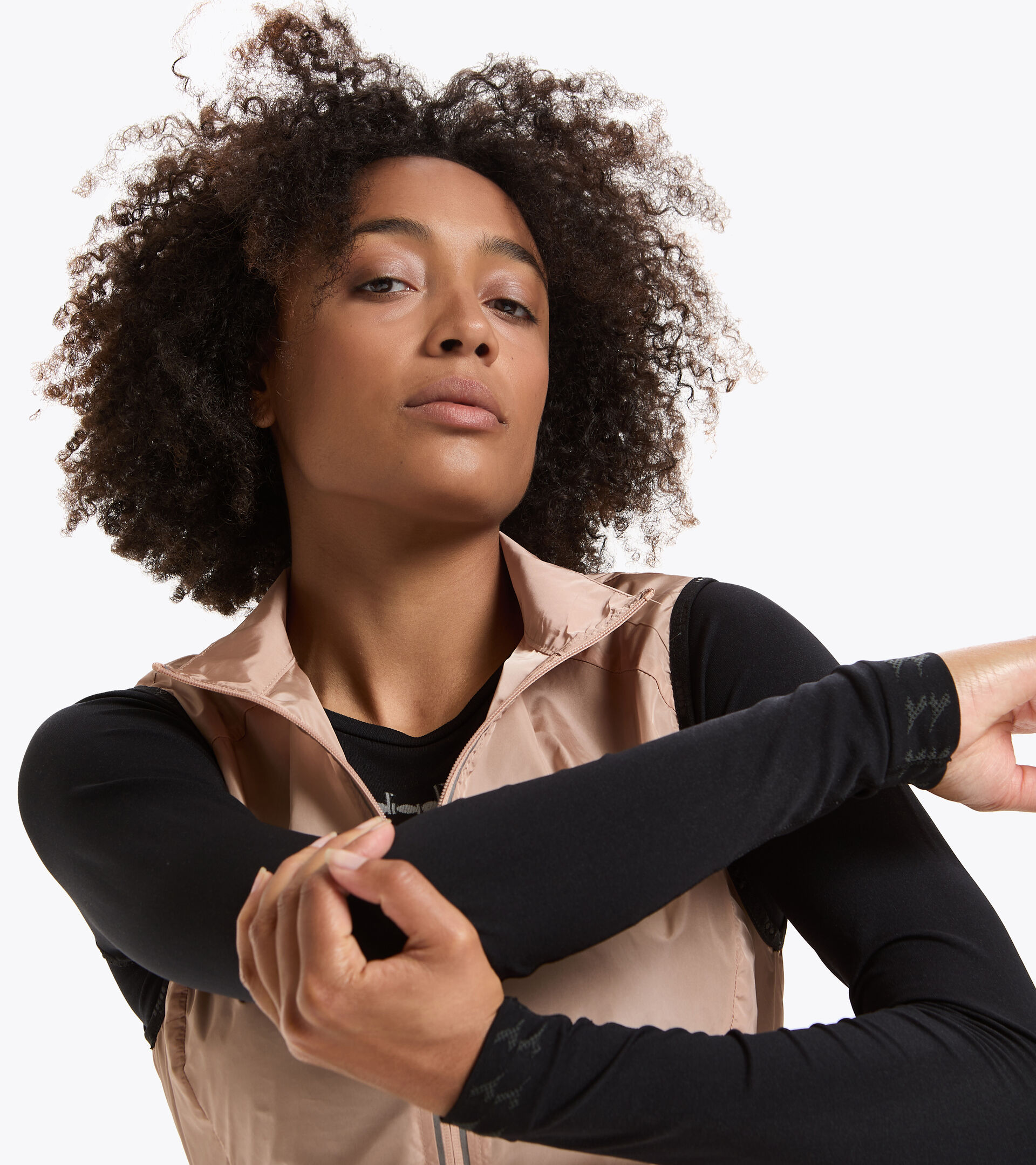 Running windproof gilet - Women L. VEST MAHOGANY ROSE - Diadora