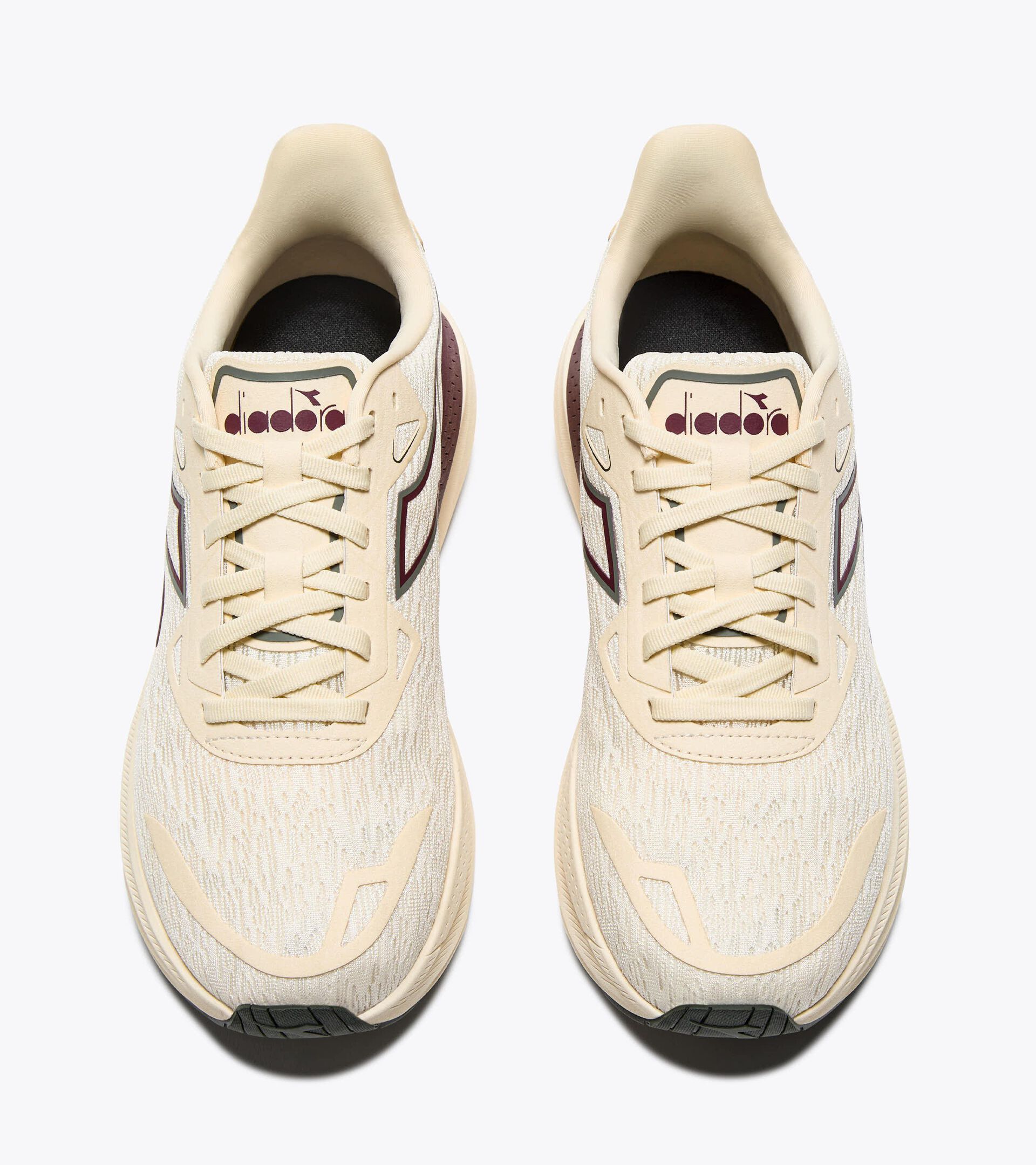 Zapatilla de running - Comodidad y estabilidad - Hombre NUCLEO 2 WHISPER WHITE/MAROON BANNER - Diadora