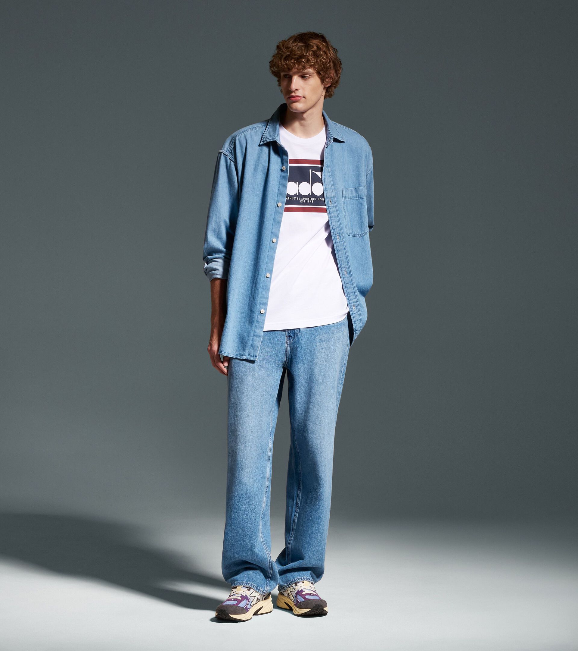 T-shirt - All-Gender T-SHIRT SS LOGO SUPER WHITE/EMPIRE RED - Diadora