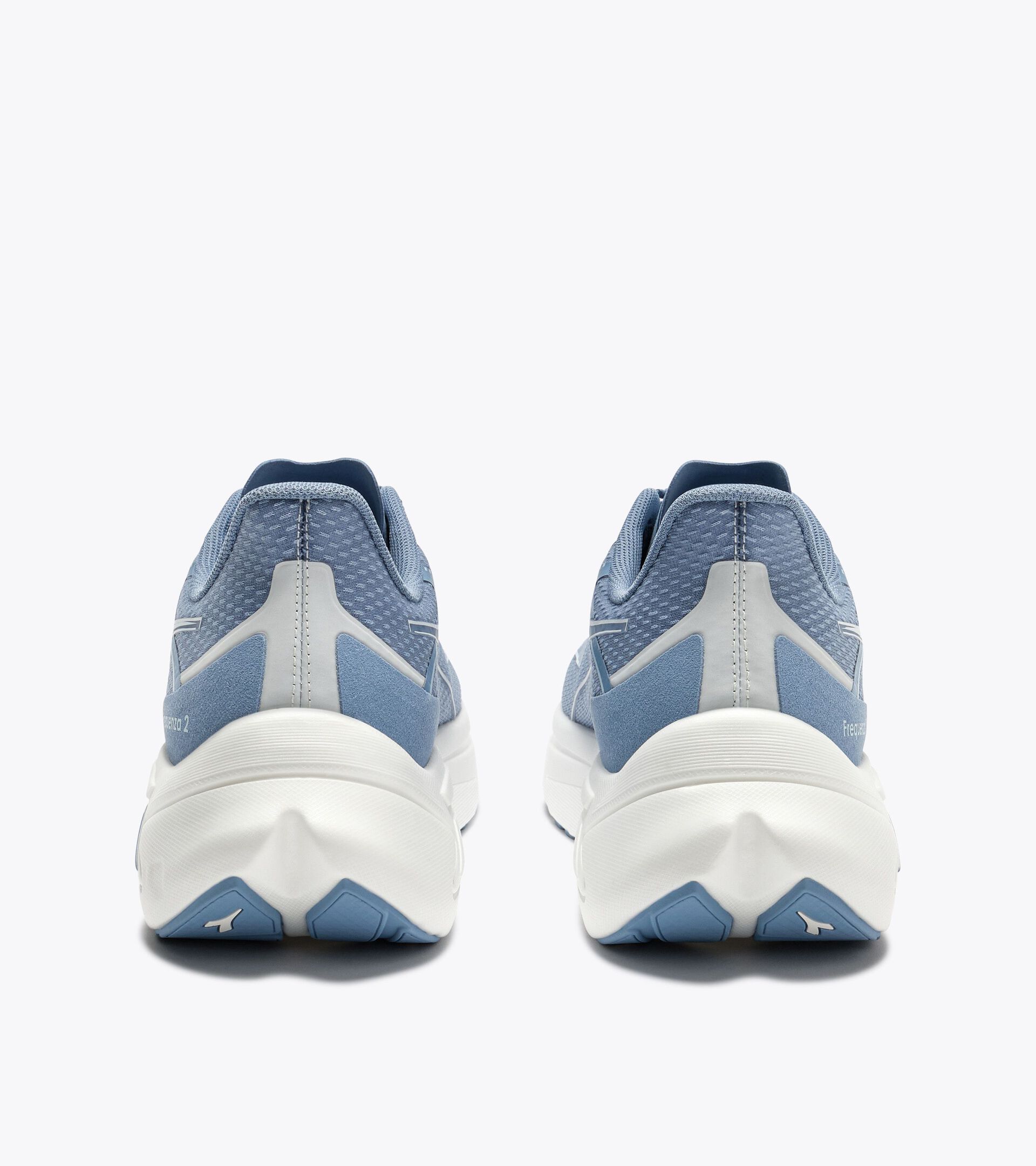 Running shoe - Lightness and reactivity - Men&rsquo;s FREQUENZA 2 ENDLESS SKY /WHITE - Diadora