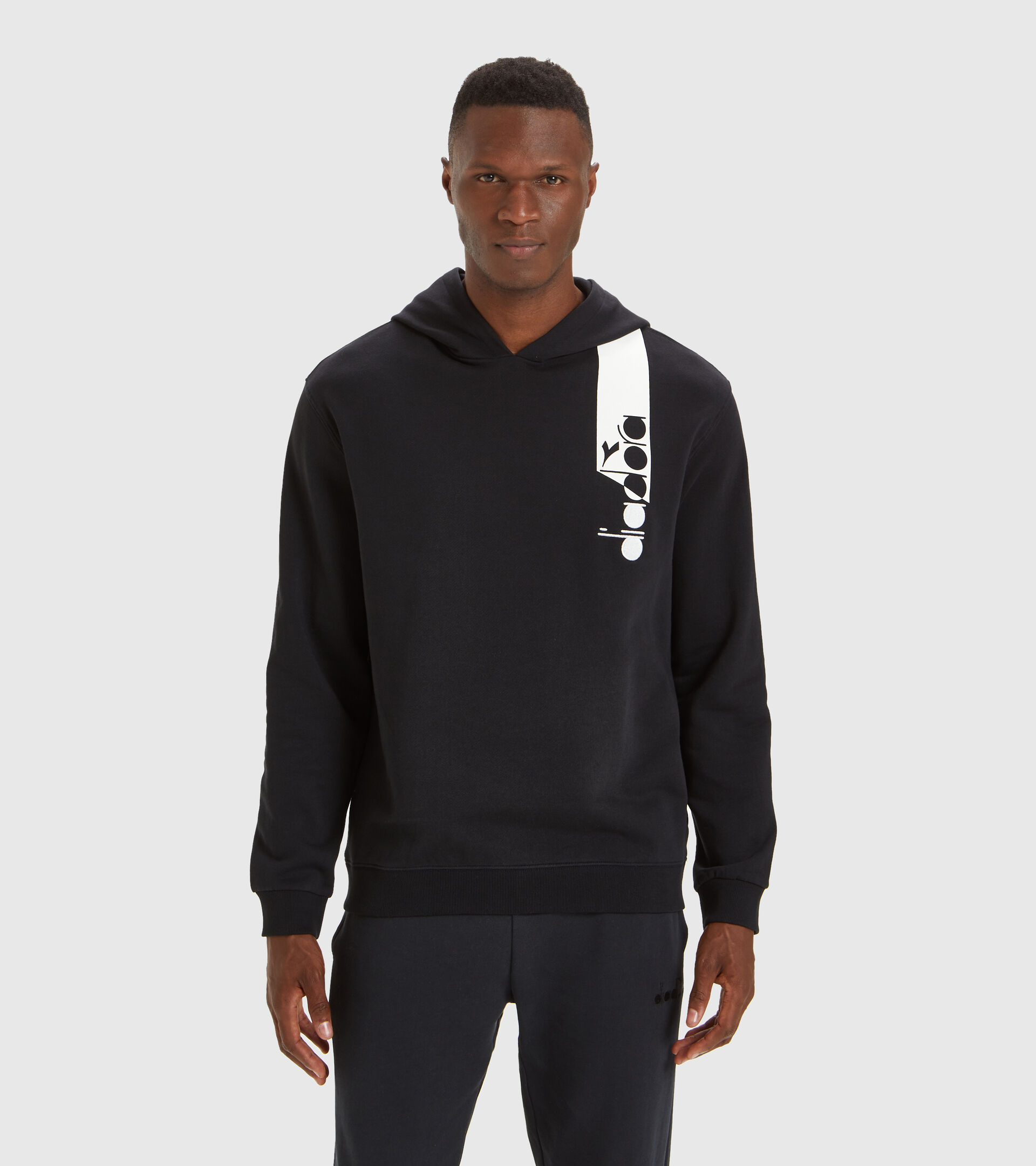 Apparel Sportswear UOMO HOODIE ICON NERO FUMO/BIANCO/BLU FLUO Diadora