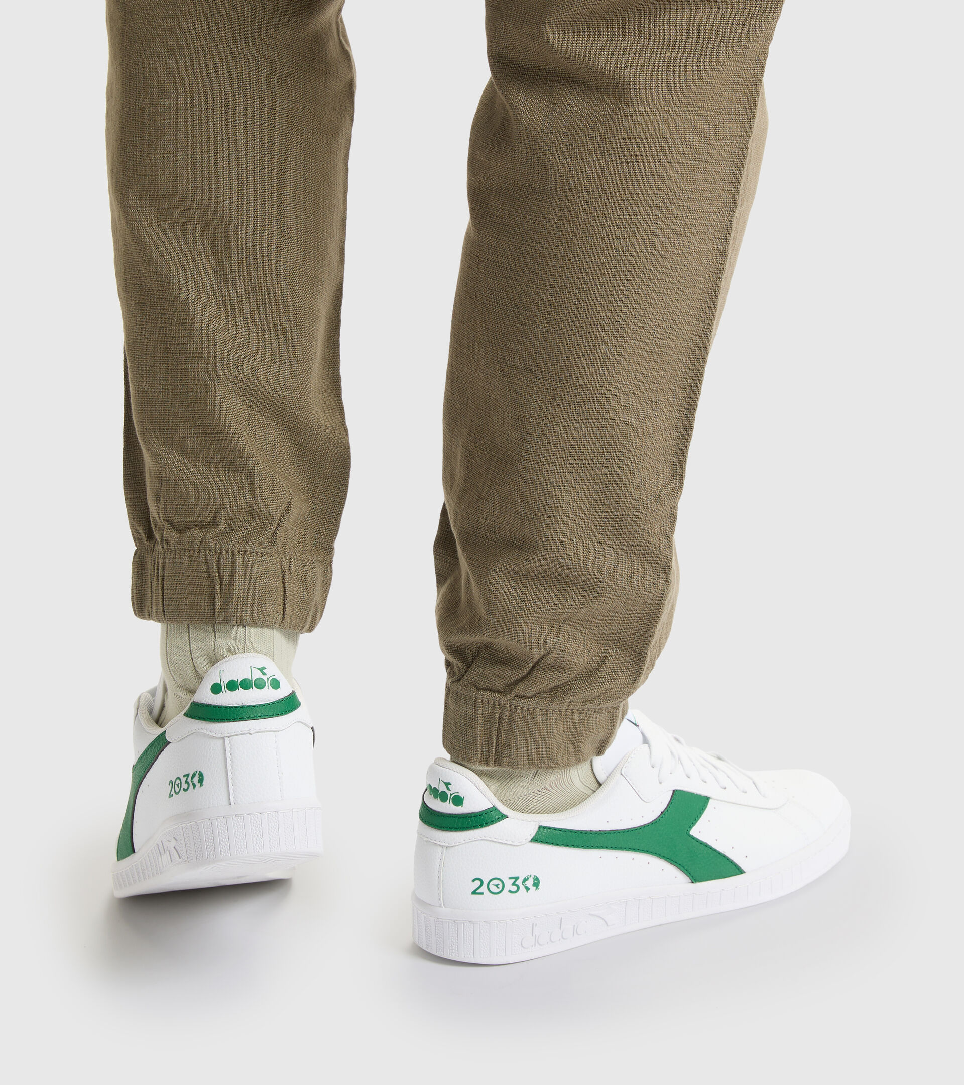 Sportswear shoe - Unisex GAME L LOW 2030 WHITE/AMAZON - Diadora