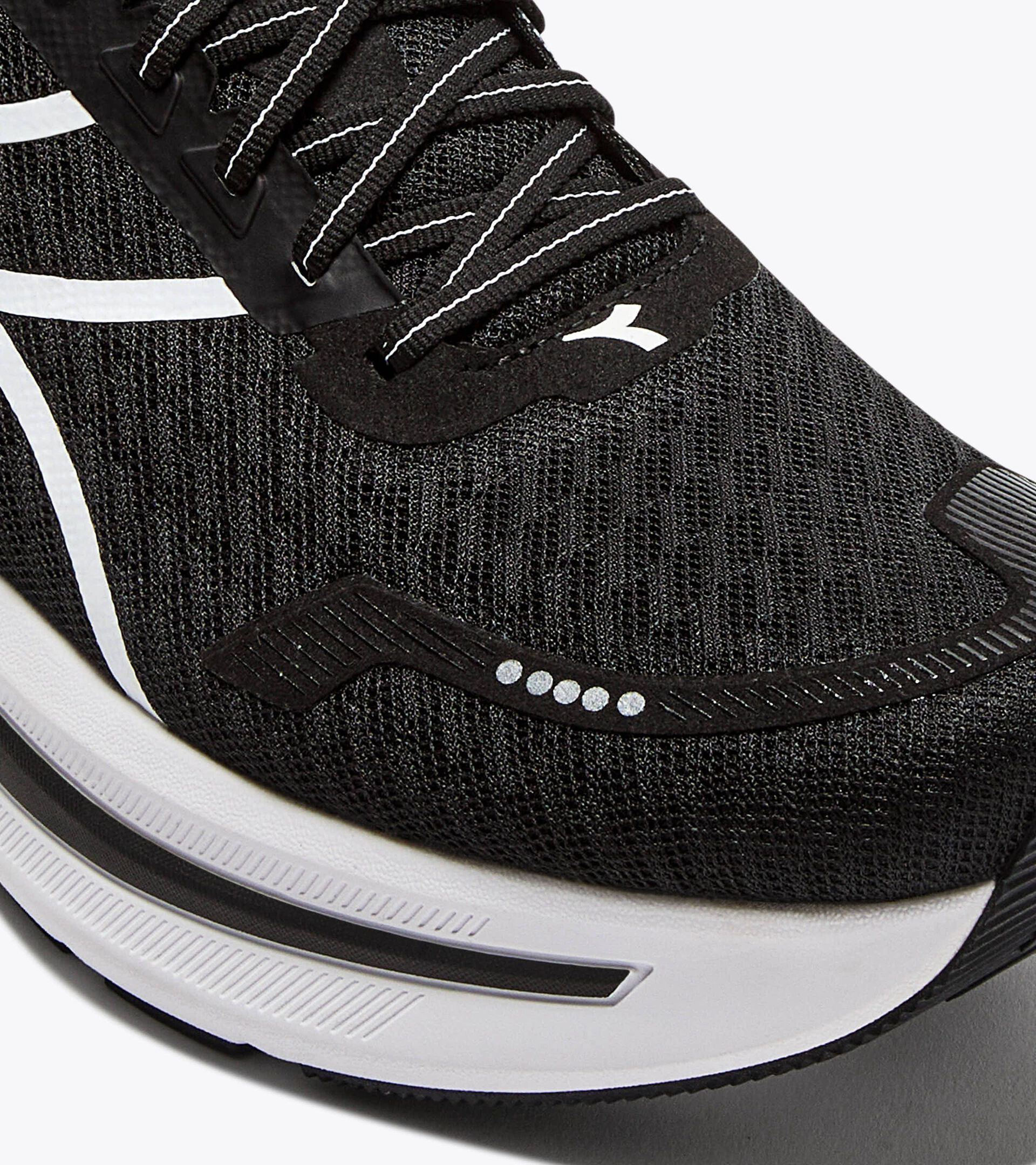 Neutral running shoe - Comfort and stability - Men&rsquo;s CELLULA 2 BLACK /WHITE - Diadora