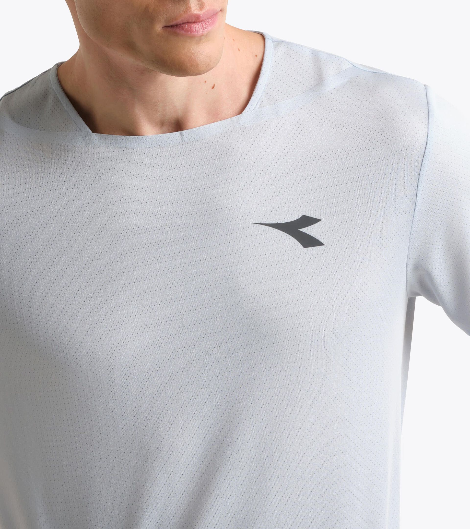 Super Light FIBRAZERO t-shirt  - Running - Men&rsquo;s SS T-SHIRT SUPER LIGHT FIBRAZERO SKYRIDE - Diadora