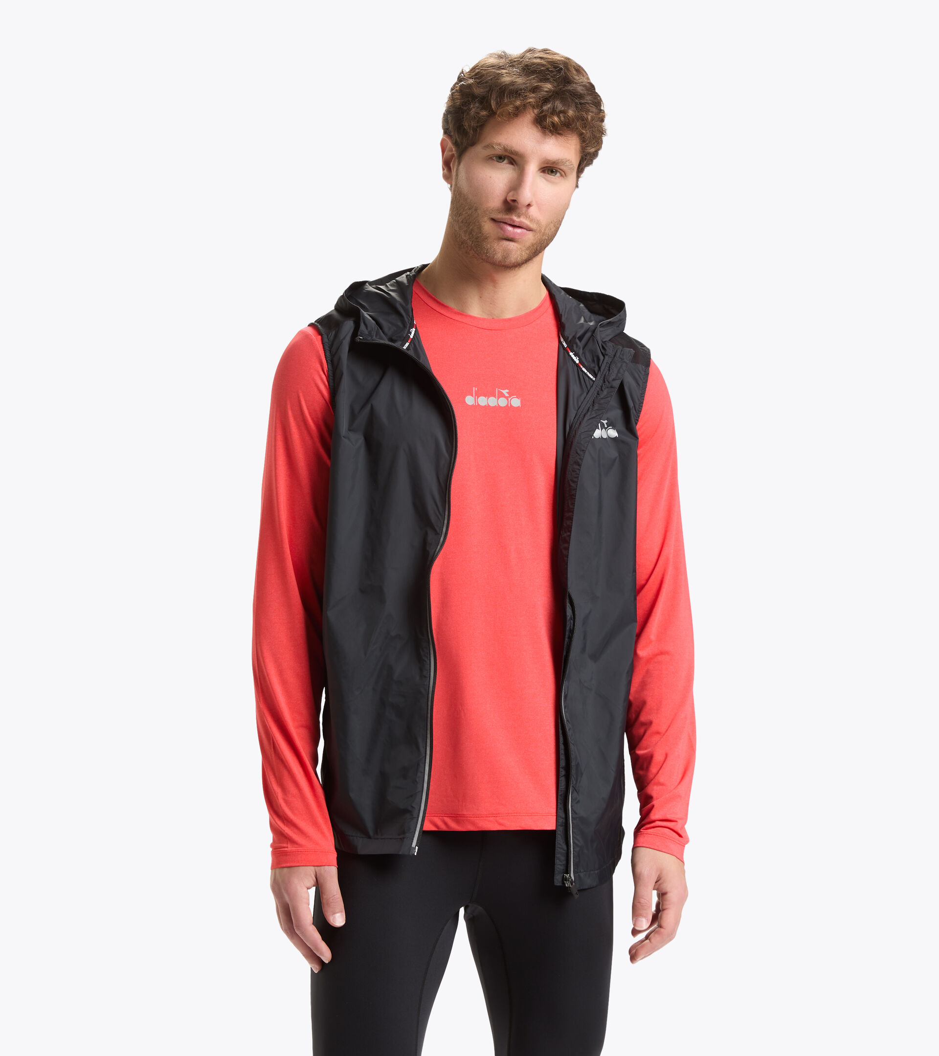 Veste sans manches multicouche - Homme MULTILAYER VEST BE ONE NOIR/ROUGE ARDENT - Diadora