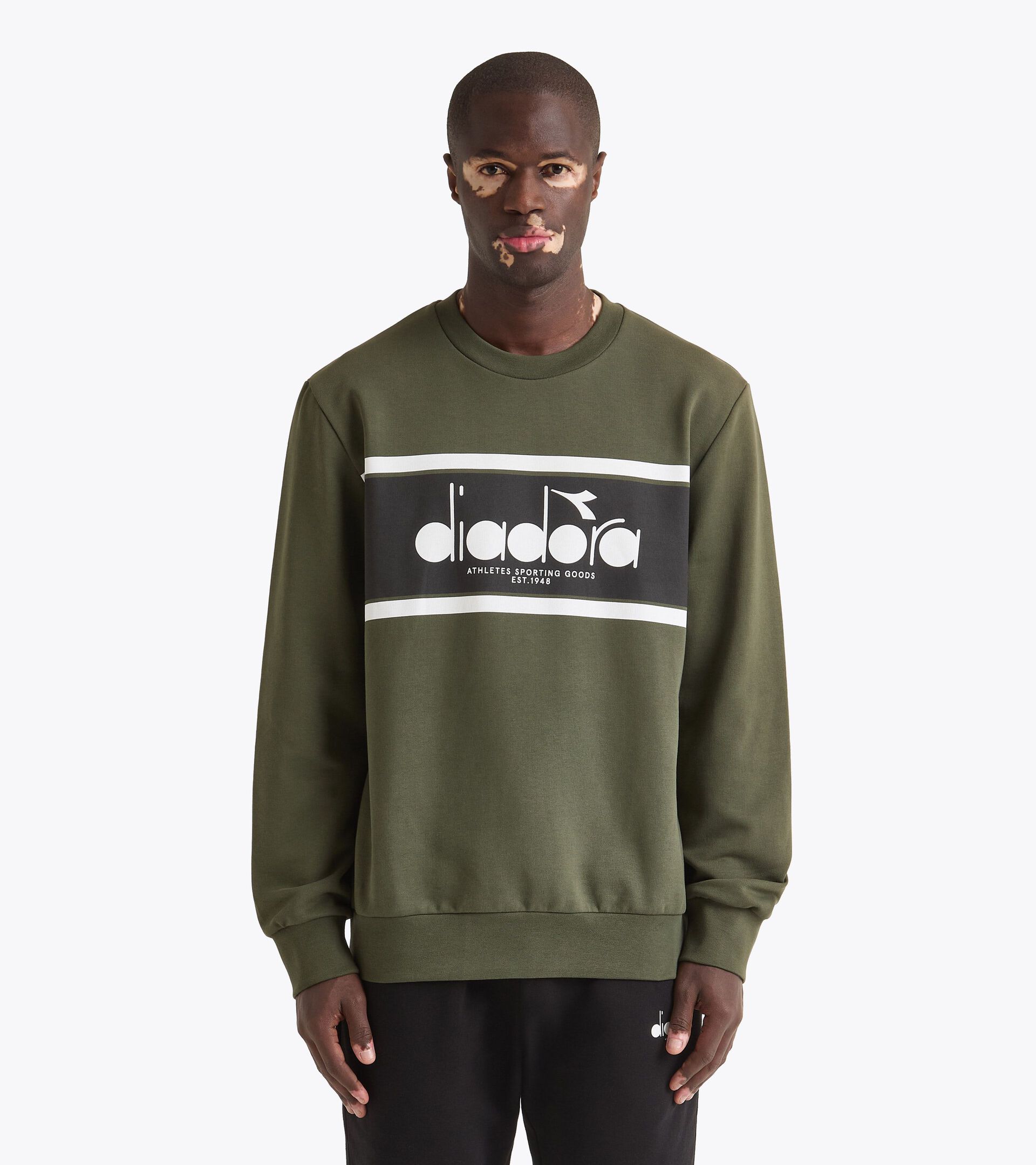 Cotton crewneck - All-Gender SWEATSHIRT CREW LOGO GREEN RIFLE - Diadora