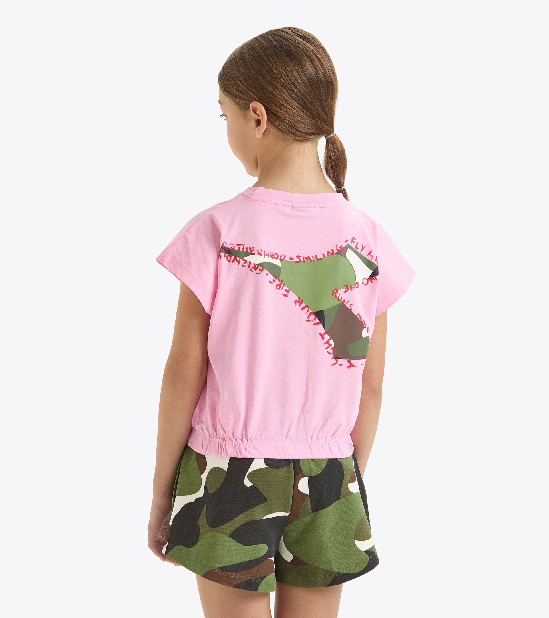 Cropped T-shirt - Boxy fit - Girl JG.  T-SHIRT SS CROP CAMO PINK TROPICAL PEACH - Diadora