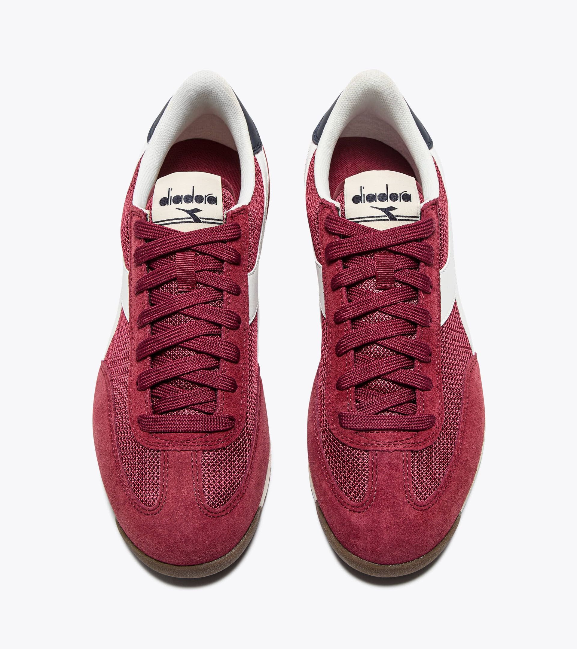 Low-profile suede sneaker - All-gender CROSS RHUBARB /BLUE NIGHTS - Diadora