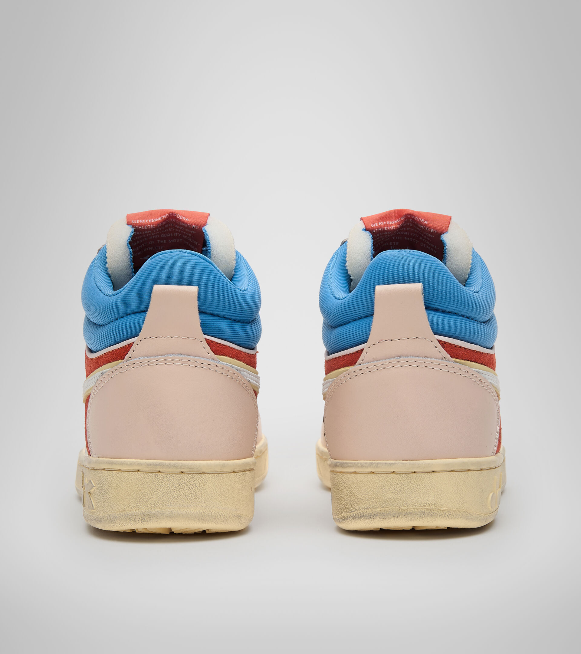 Chaussures de sport - Femme MAGIC BASKET DEMI ICONA WN BLC LAIT/BONNIE BLEU/CHAUD COR - Diadora
