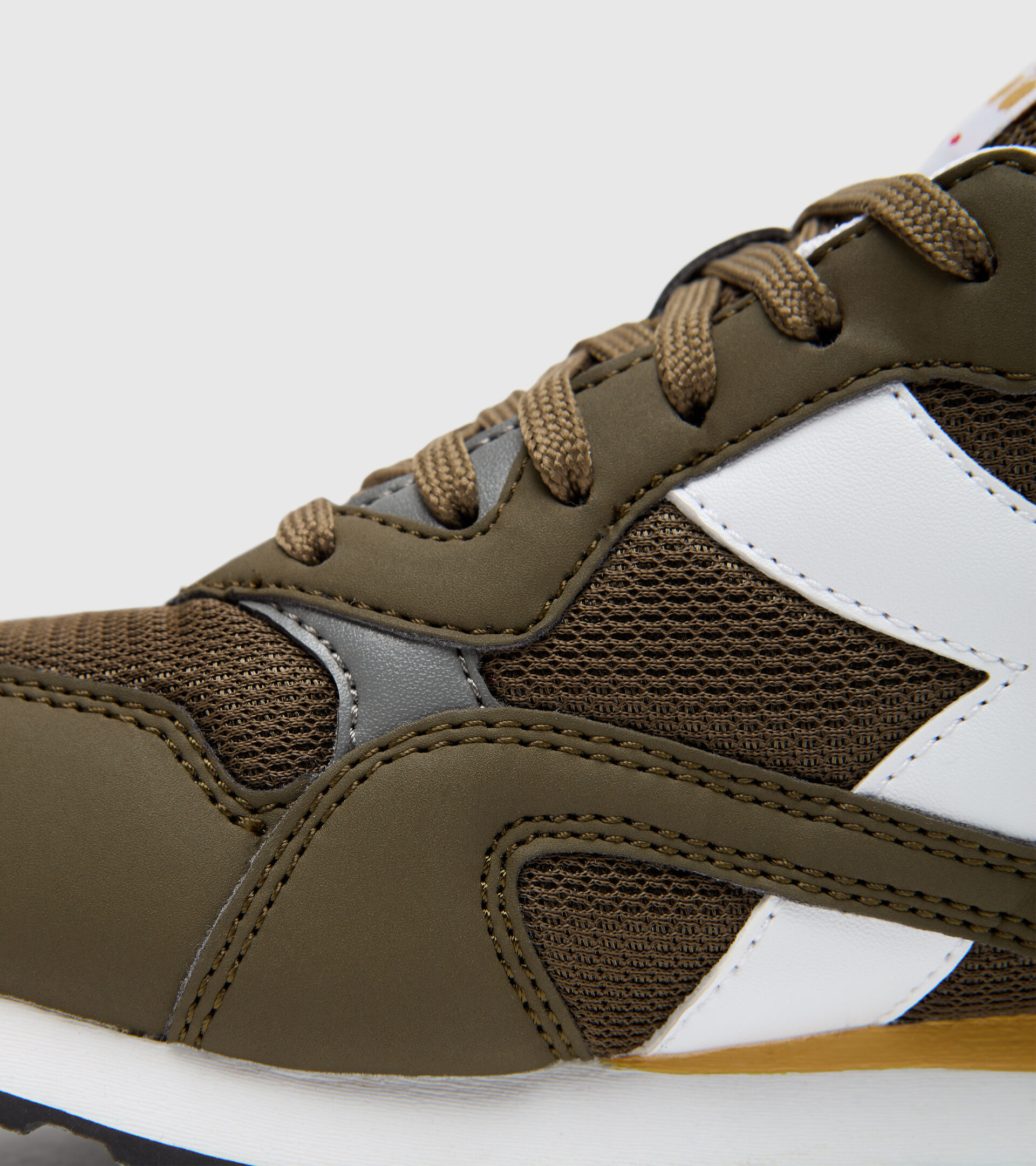 Sports shoes - Youth 8-16 years N.92 GS OLIVE GREEN - Diadora