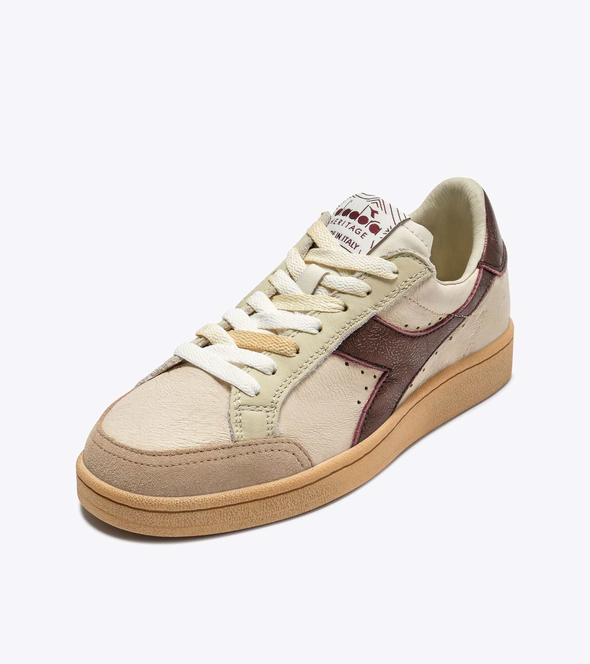 Sneakers Heritage en cuir - Made in Italy - Pour tous les genres
 PRESTIGE AGED ITALIA RHUM RAISIN - Diadora