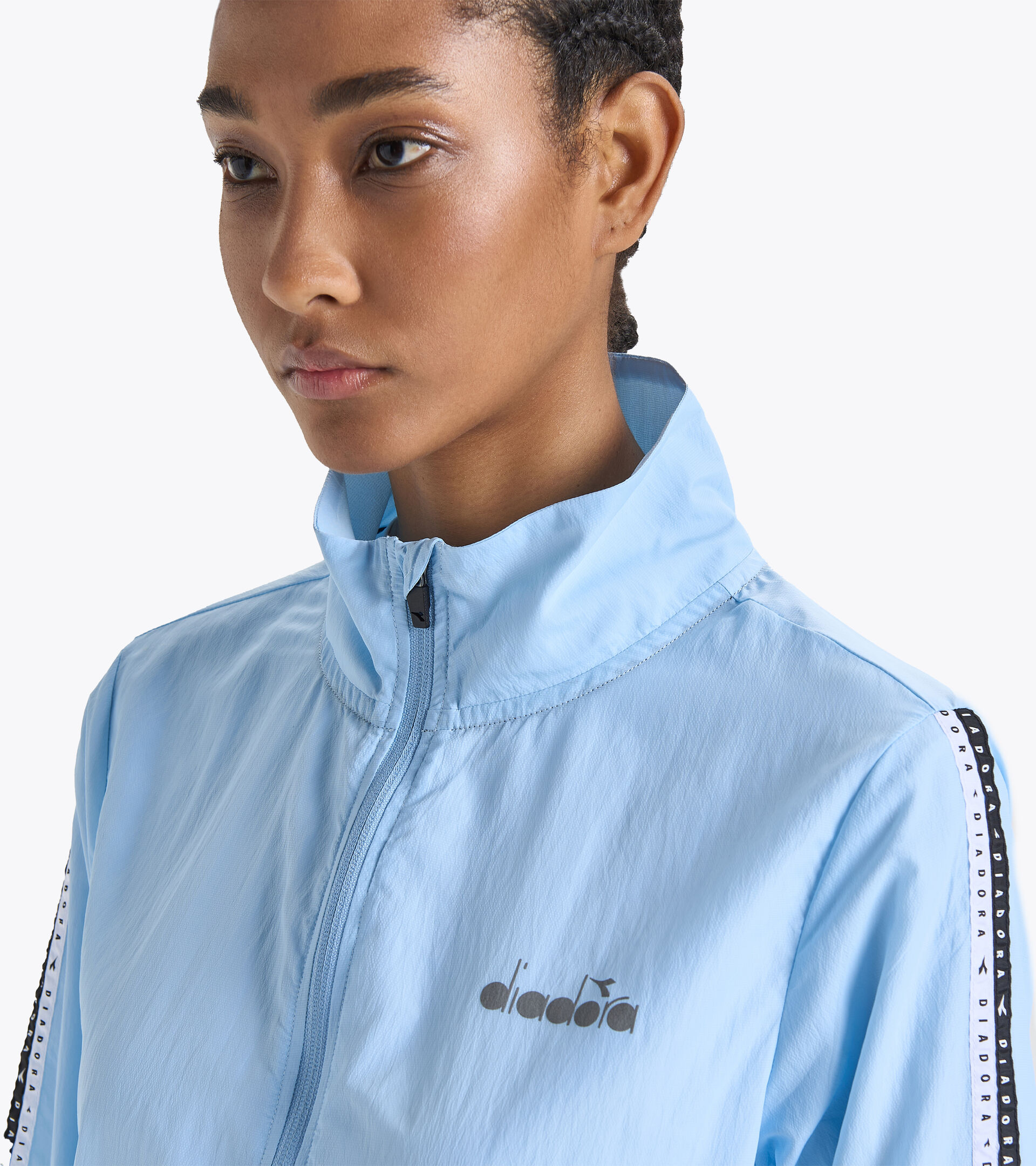Running windproof jacket - Women L. MULTILAYER JACKET BE ONE BRIGHT BABY BLUE - Diadora