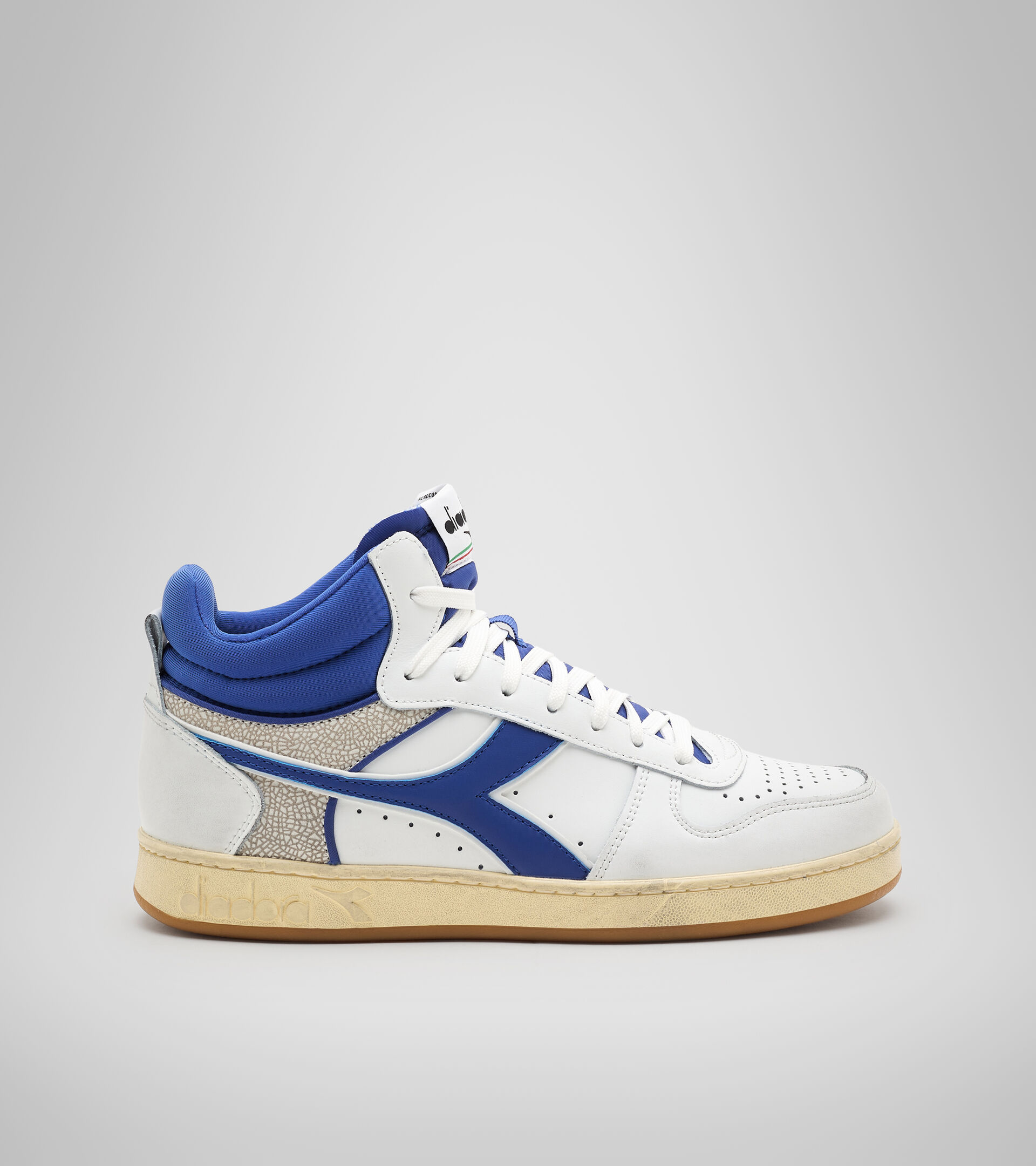 Sports shoe - Unisex MAGIC BASKET DEMI CUT ICONA WHITE/BLUE COBALT - Diadora