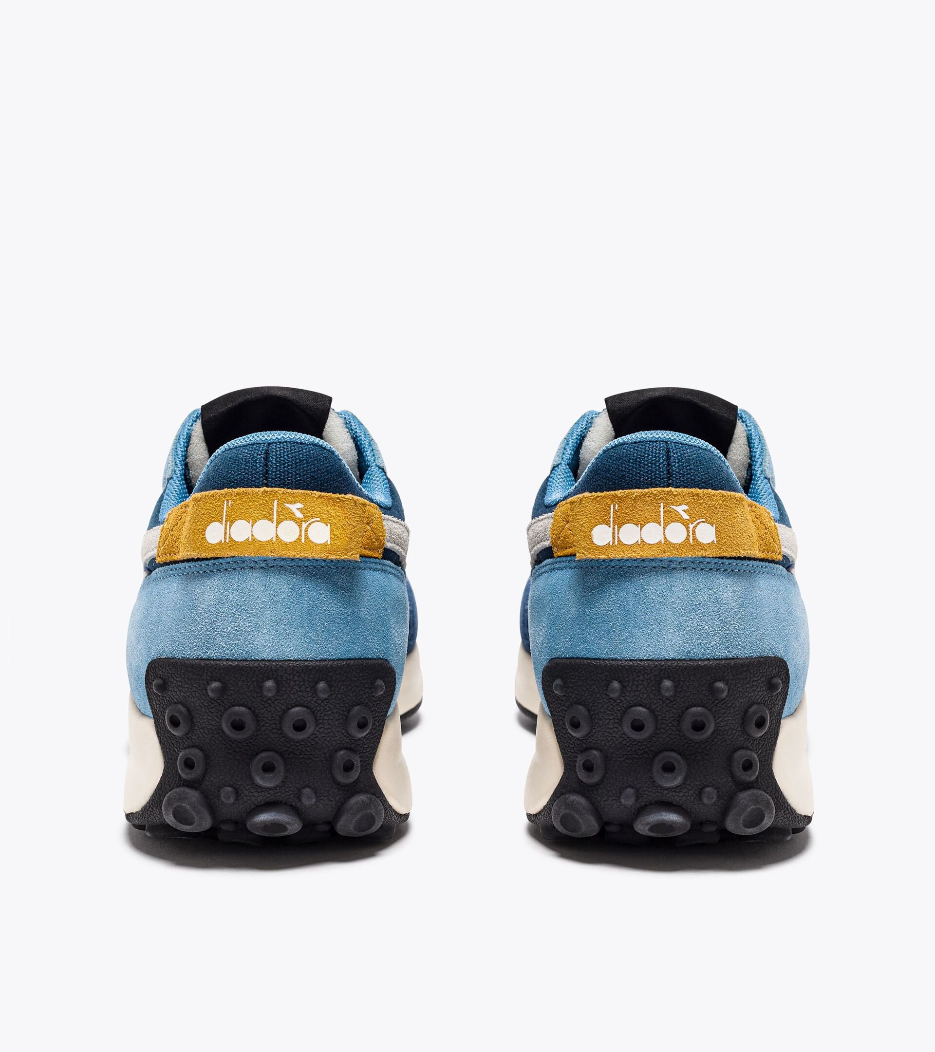 Sporty sneakers - All-Gender RACE SUEDE SW NIAGARA/GILBRALTAR SEA - Diadora