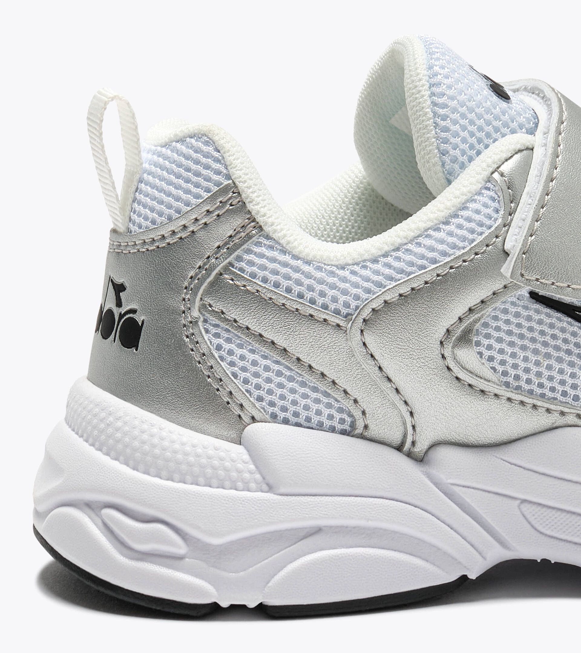 Running  shoe - Kids - 4 to 8 years old ALLEY METAL PS WHITE/SILVER .. - Diadora