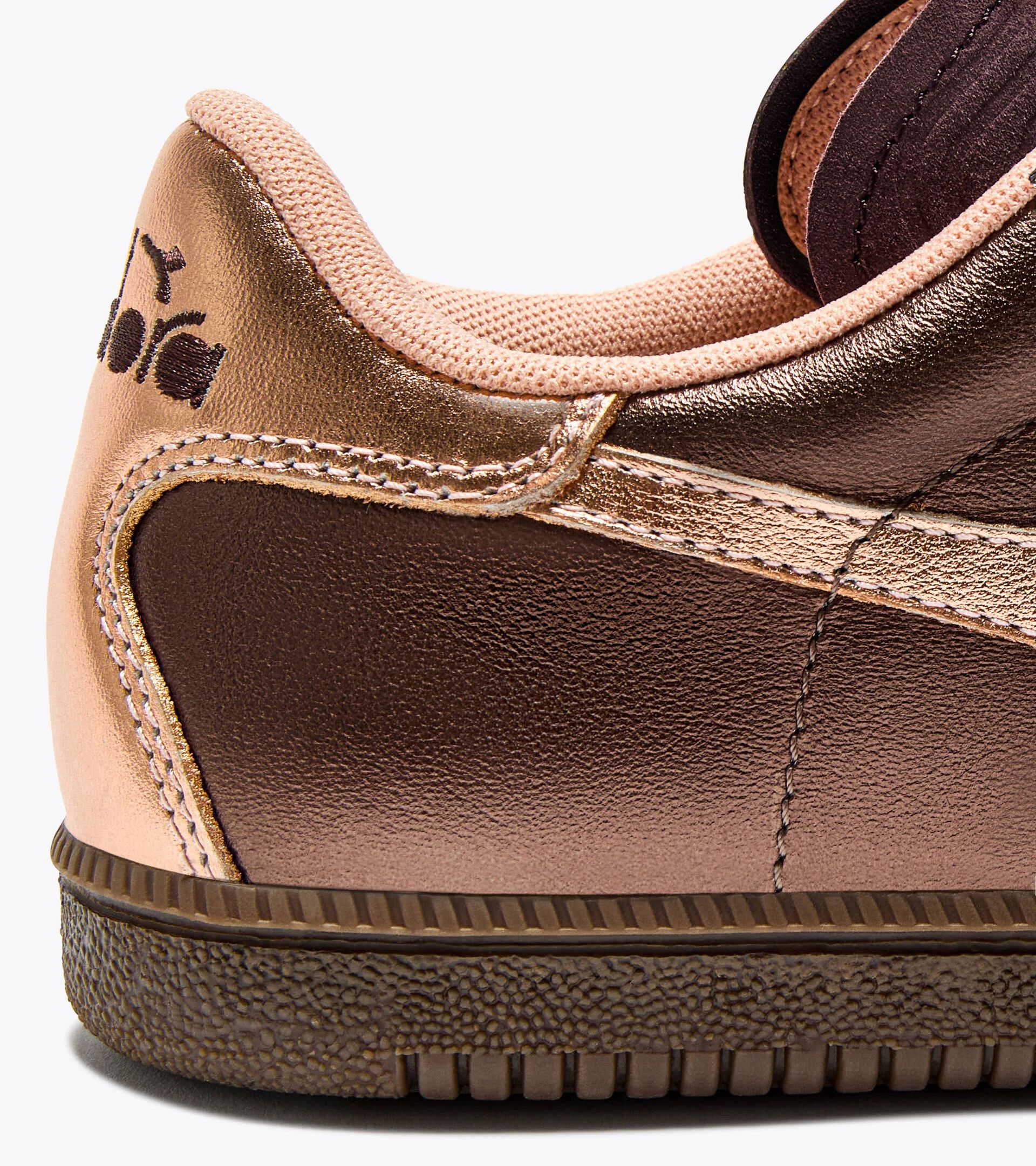 Metalized leather sneakers - All-gender TRAINER METALIZED DECADENT CHOCOLATE - Diadora