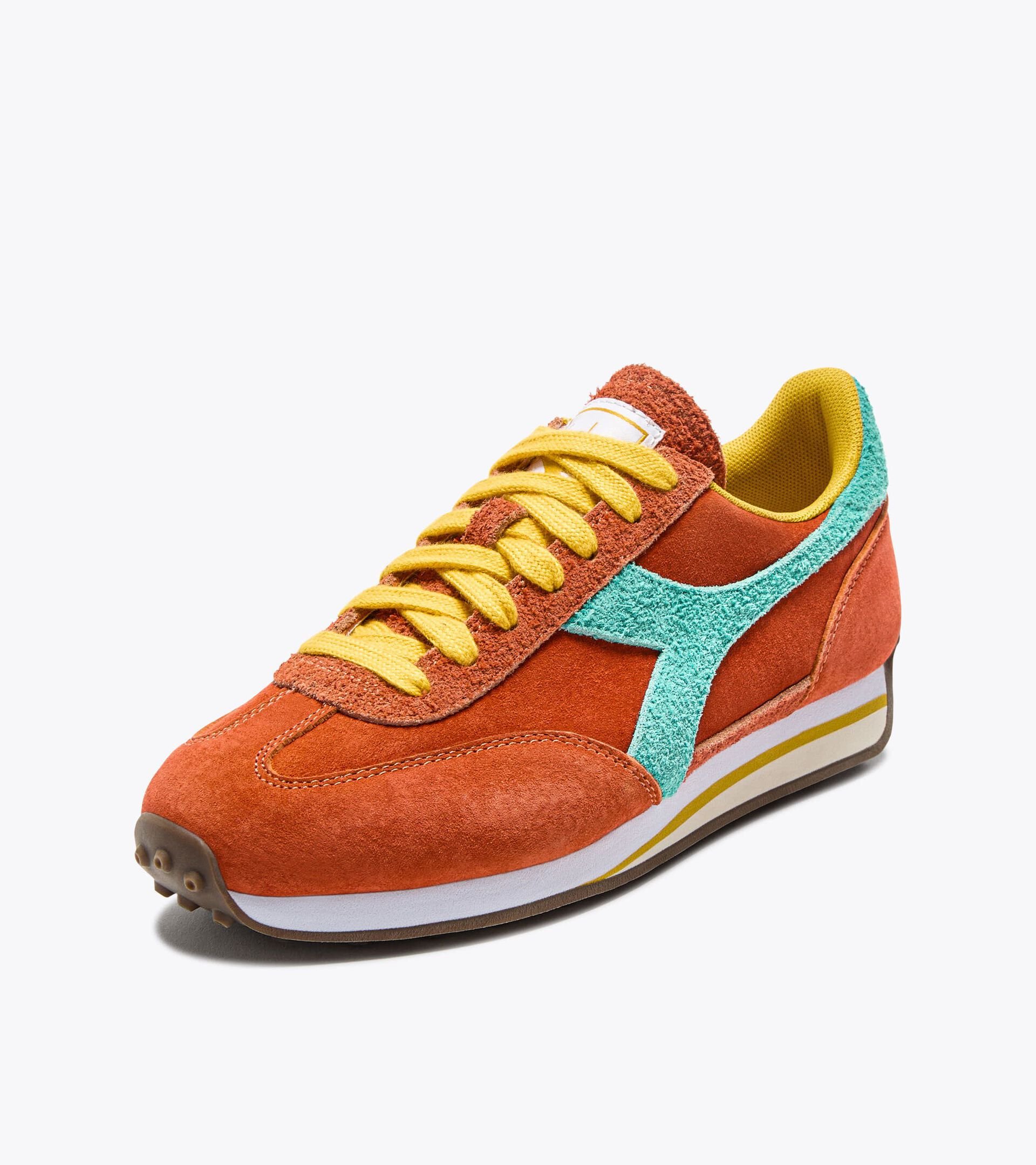 Low-profile sneaker - All-Gender RALLY S KOI - Diadora