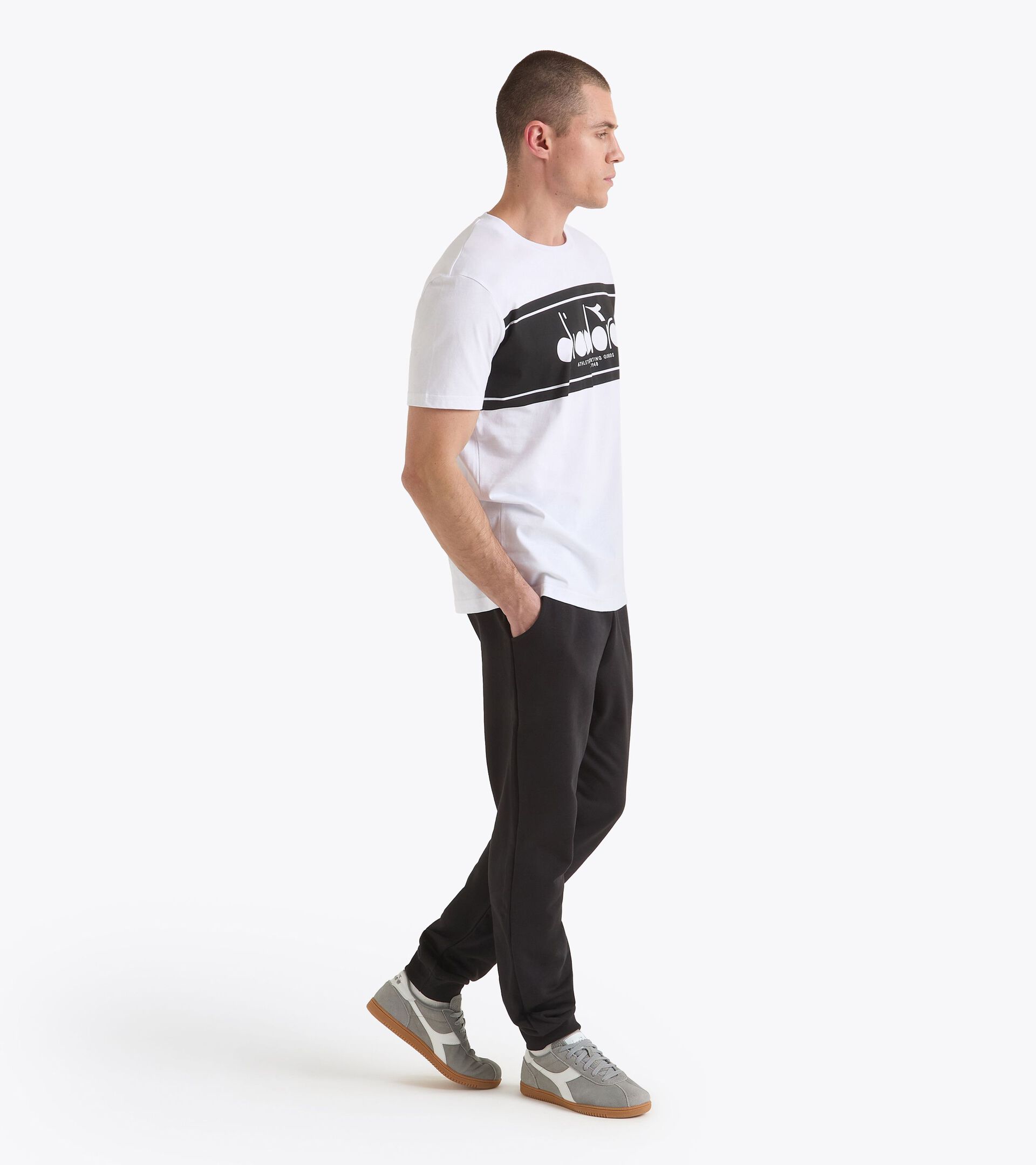 T-shirt - All-Gender T-SHIRT SS LOGO OPTICAL WHITE/BLACK - Diadora