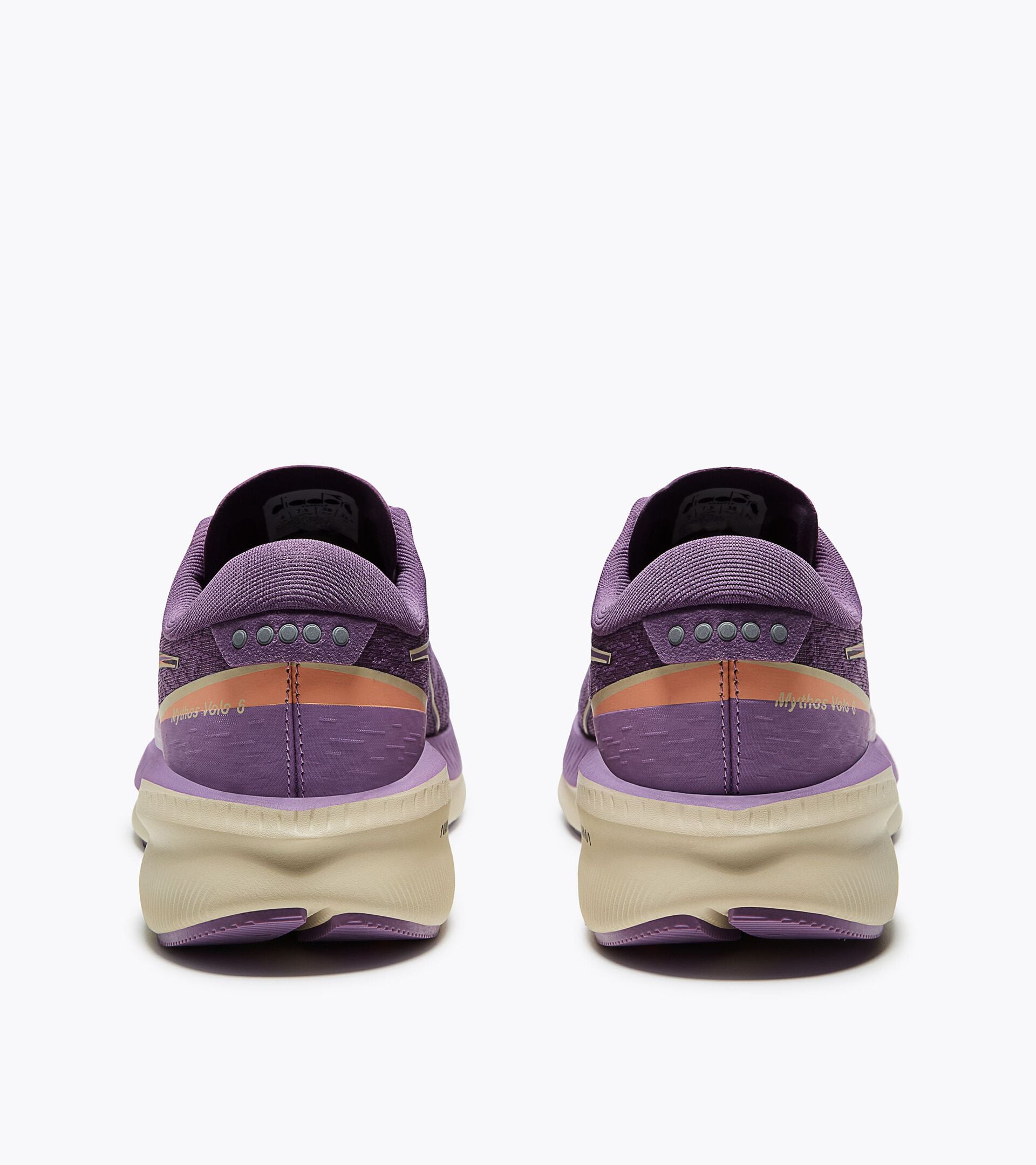 Running shoe - Stability and lightness - Women&rsquo;s
 MYTHOS BLUSHIELD VOLO 6 W GRAPE JAM /DIFFUSED ORCHID - Diadora