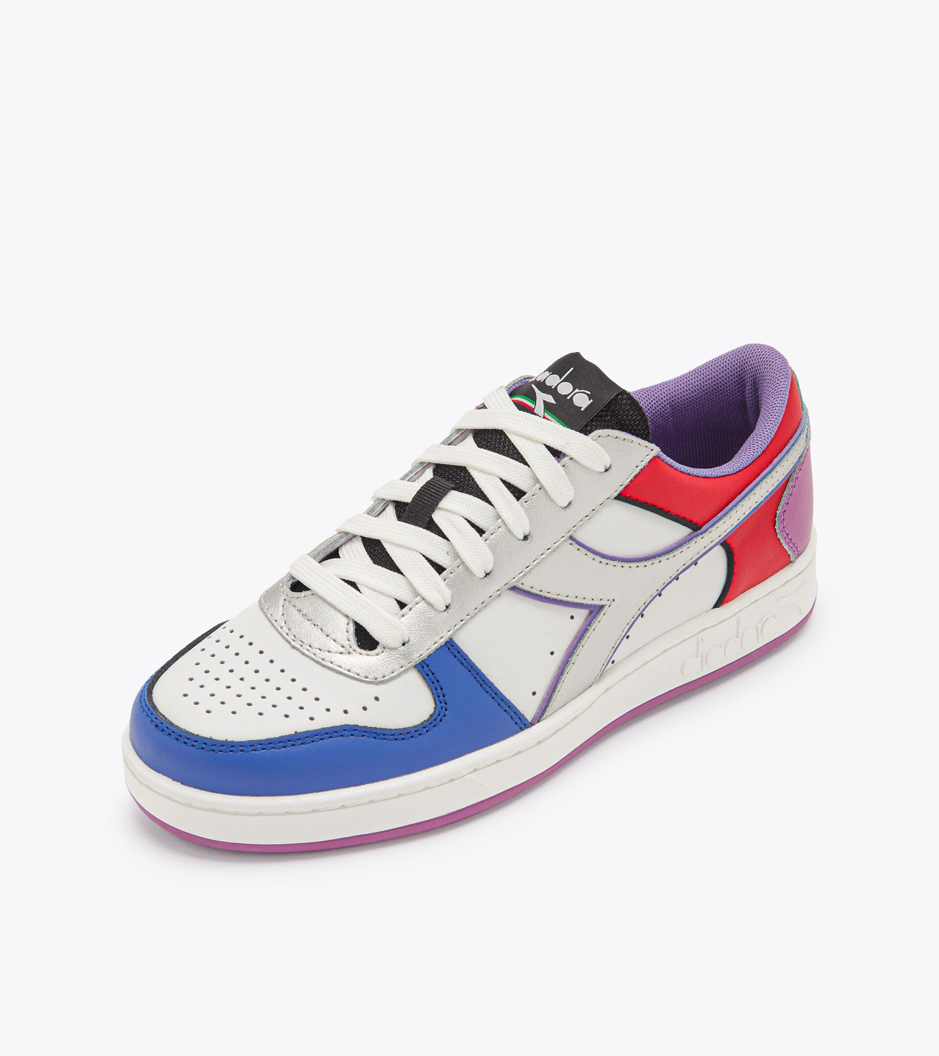 Sports shoes - Women
MAGIC BASKET LOW GALAXY WN SILVER/WHITE - Diadora