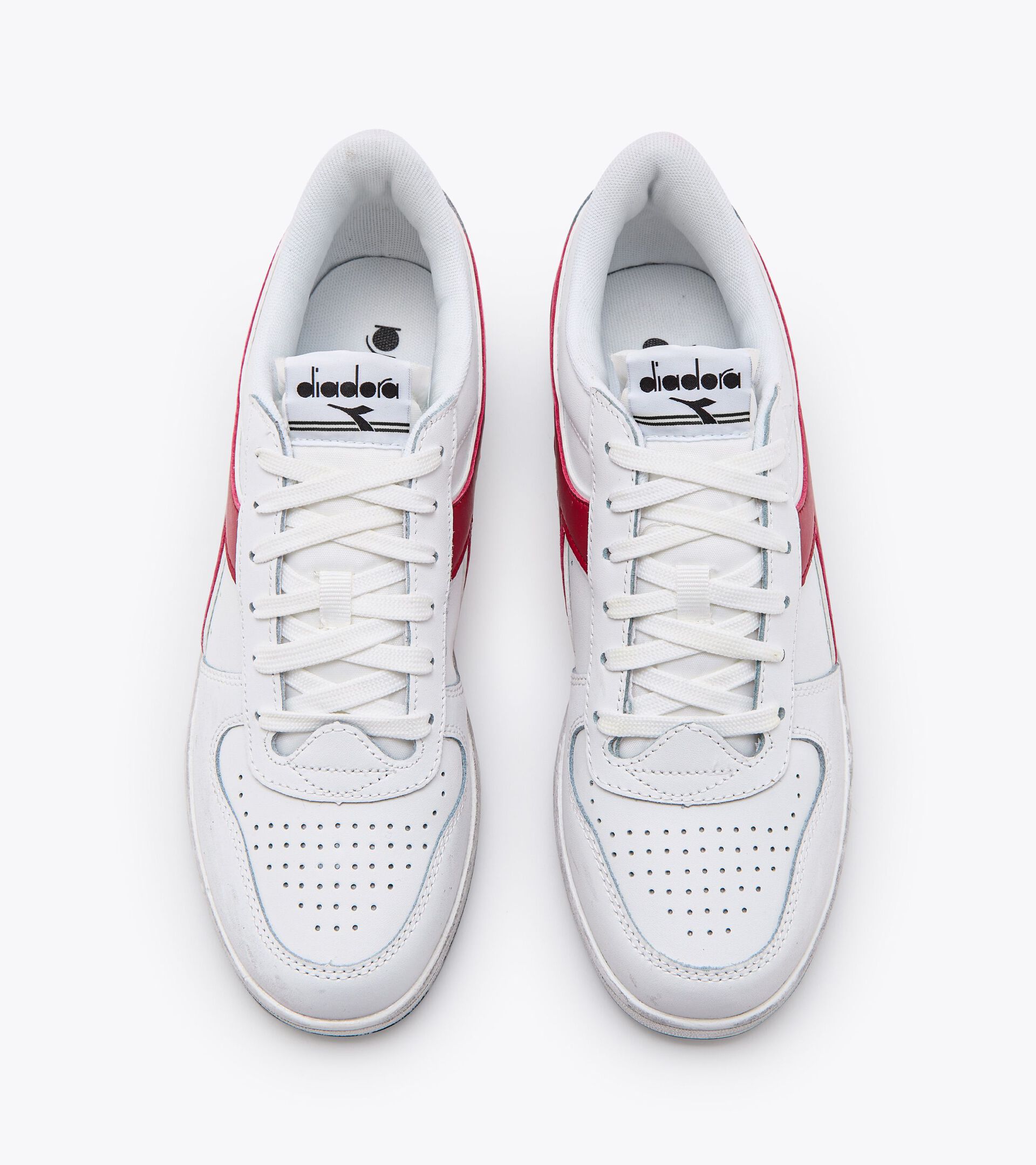 Sports shoes - Unisex MAGIC BASKET LOW ICONA WHITE/CHILI PEPPER - Diadora