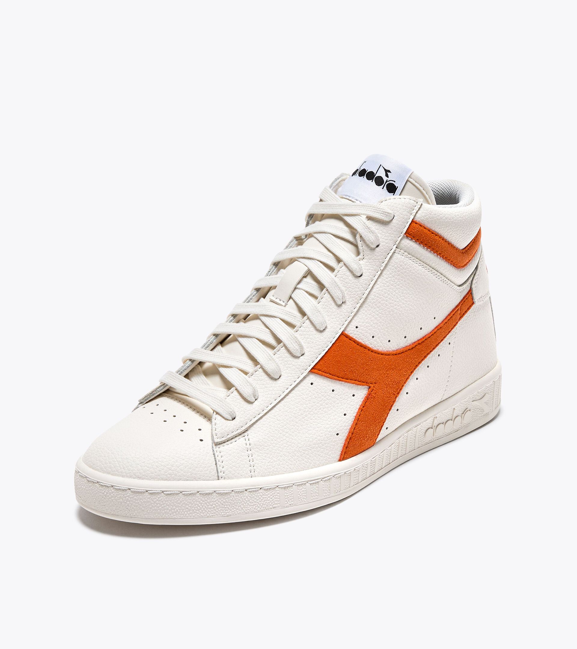 2030 sports shoes - All-Gender GAME L HIGH 2030 SUPER WHITE /GOLDEN POPPY - Diadora