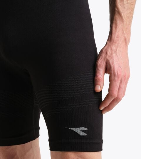 Technical shorts for temperature control -  Running - Men&rsquo;s SHORTER STRATOUNO BLACK - Diadora