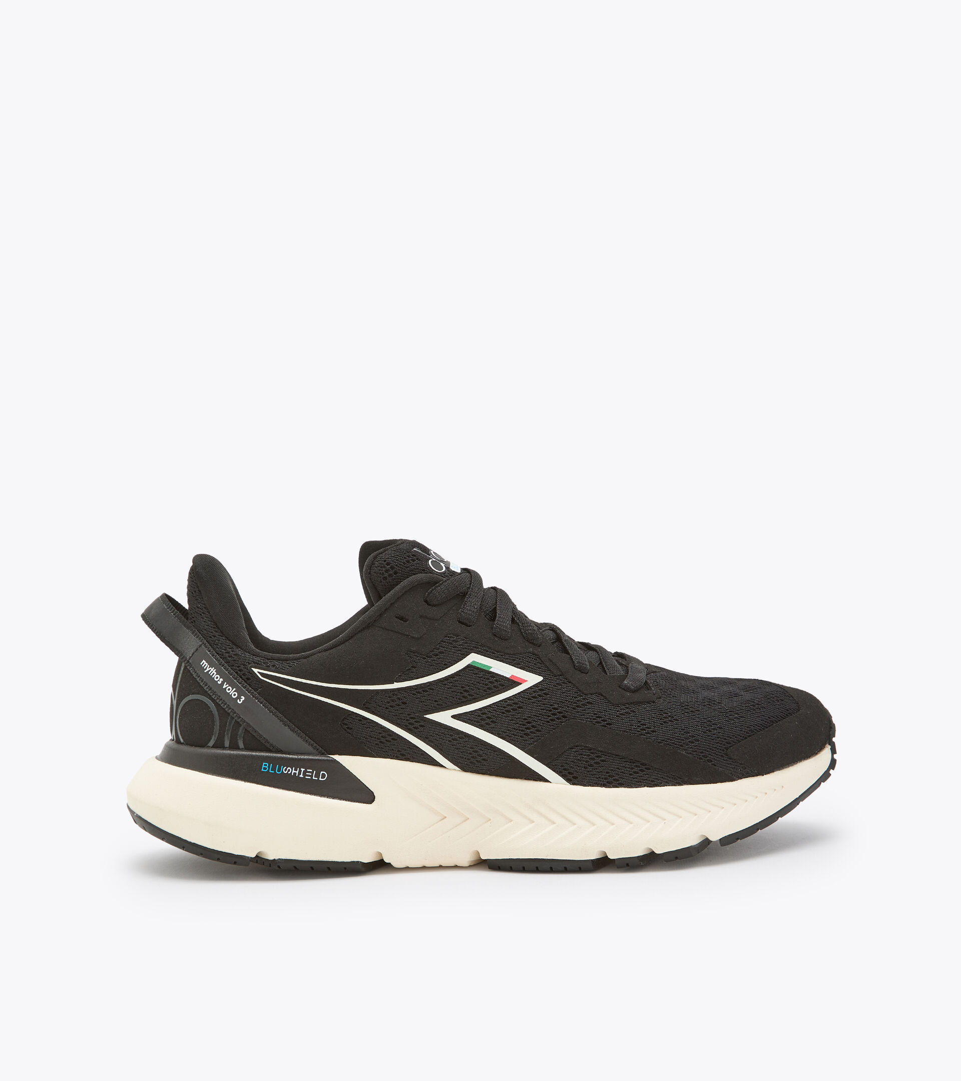 Running shoes - Women MYTHOS BLUSHIELD VOLO 3 W BLACK/WHISPER WHITE - Diadora
