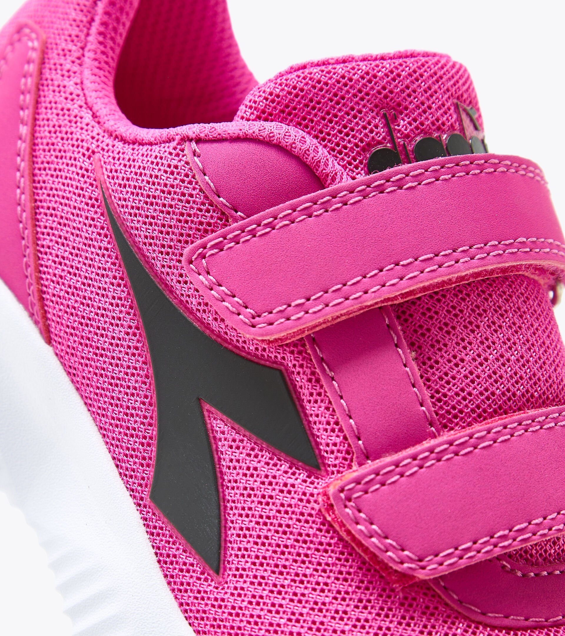 Chaussures de running Junior avec Velcro®- Unisexe ROBIN 3 JR V RHODAMINE ROUGE C /BLANC - Diadora