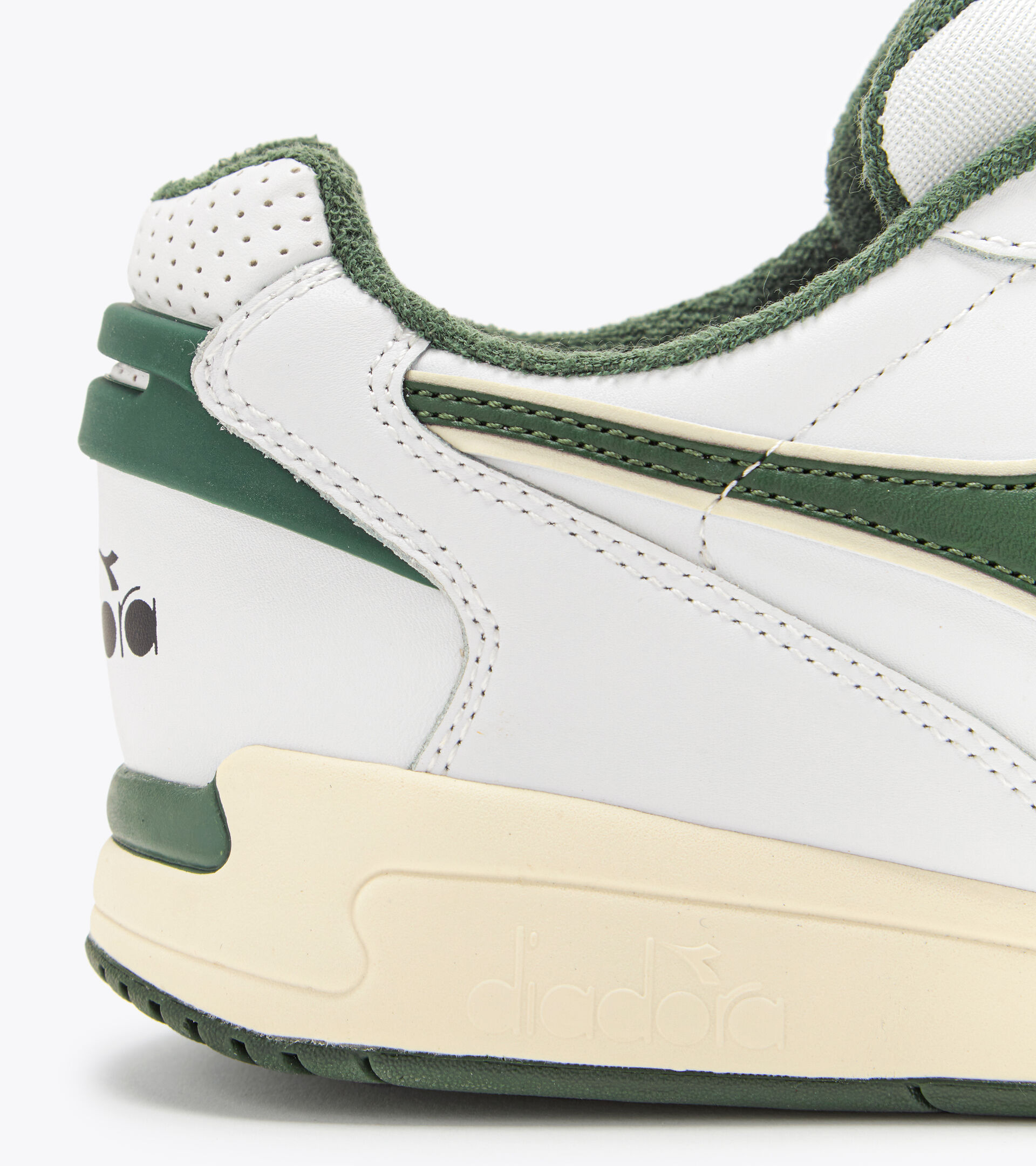 Sporty sneakers - Unisex WINNER WHITE/FOGLIAGE GREEN - Diadora