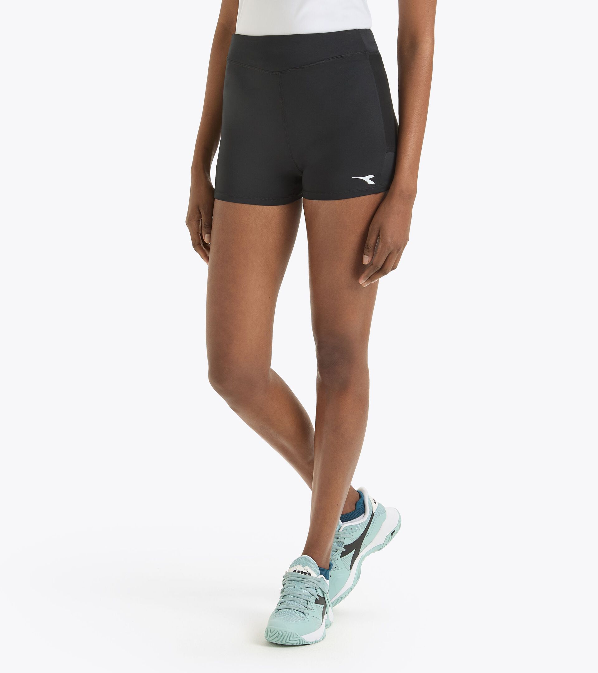 Short de tennis - Femme
 L. SHORT TIGHTS POCKETS NOIR - Diadora