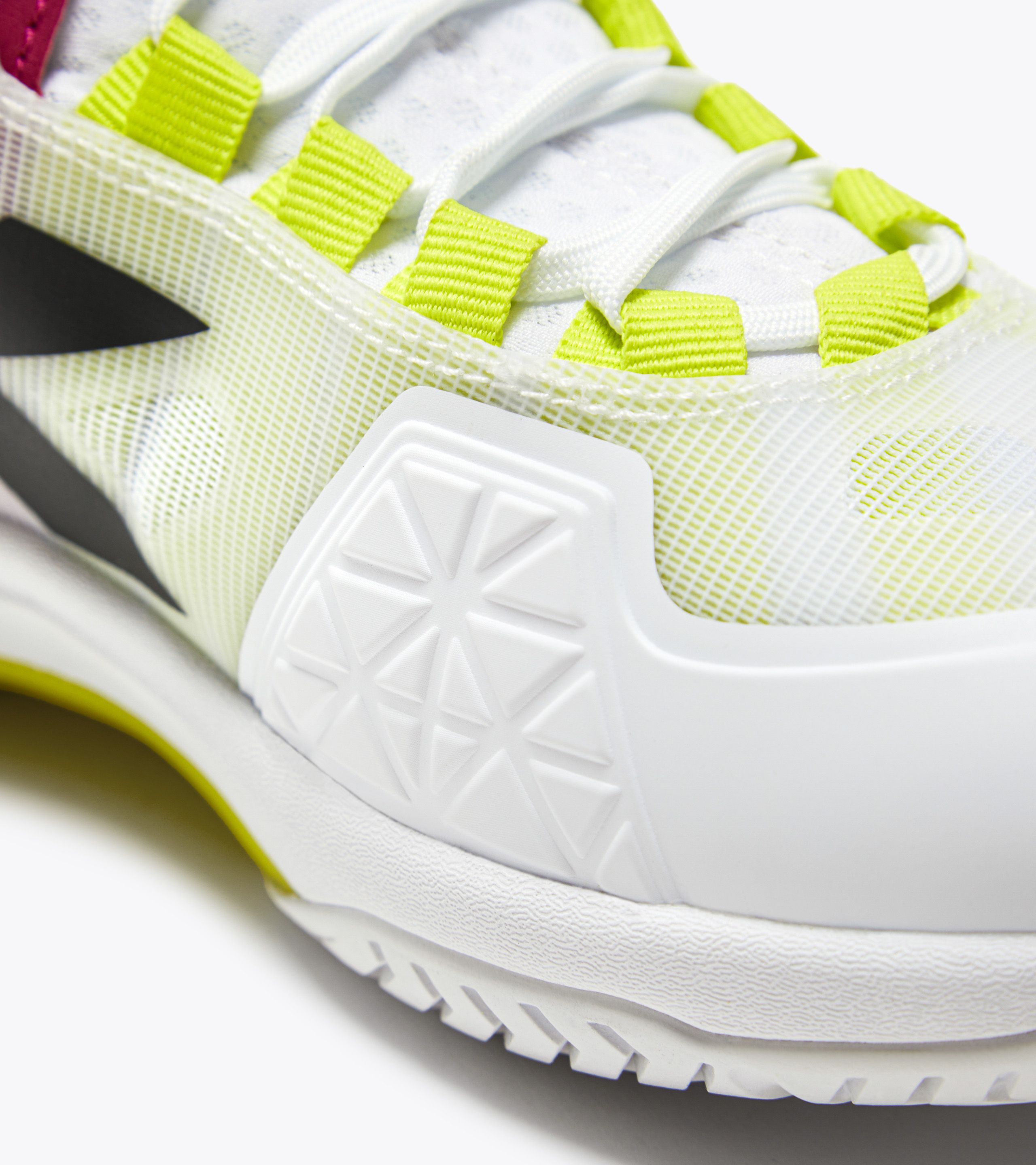 Diadora Speed Blushield Fly 4 Plus Clay Tennis Womens White Sneakers