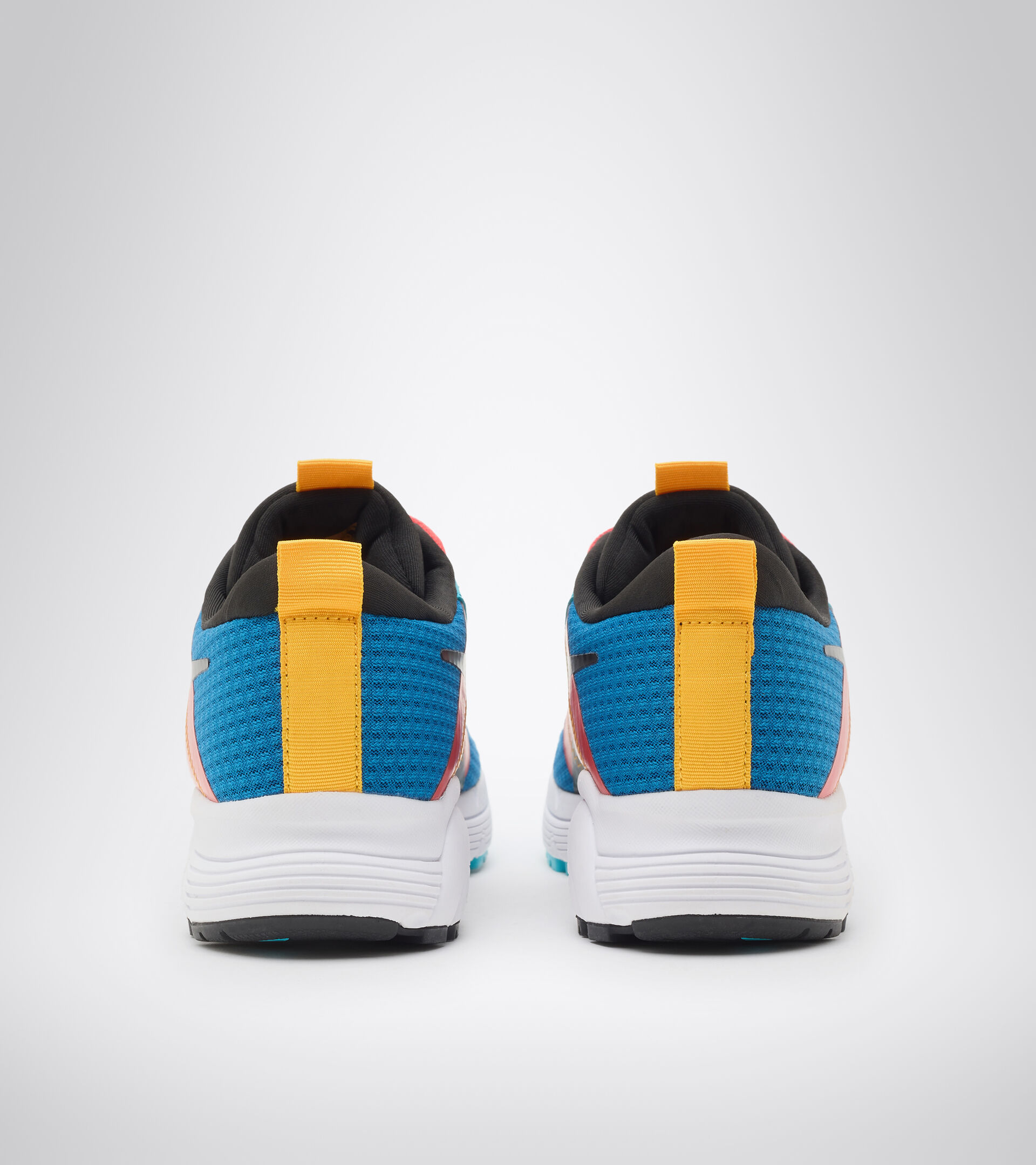 Footwear Sport BAMBINO MYTHOS BLUSHIELD ELITE 4 Y AZUL MIKONOS/NEGRO/ROJO FIESTA Diadora