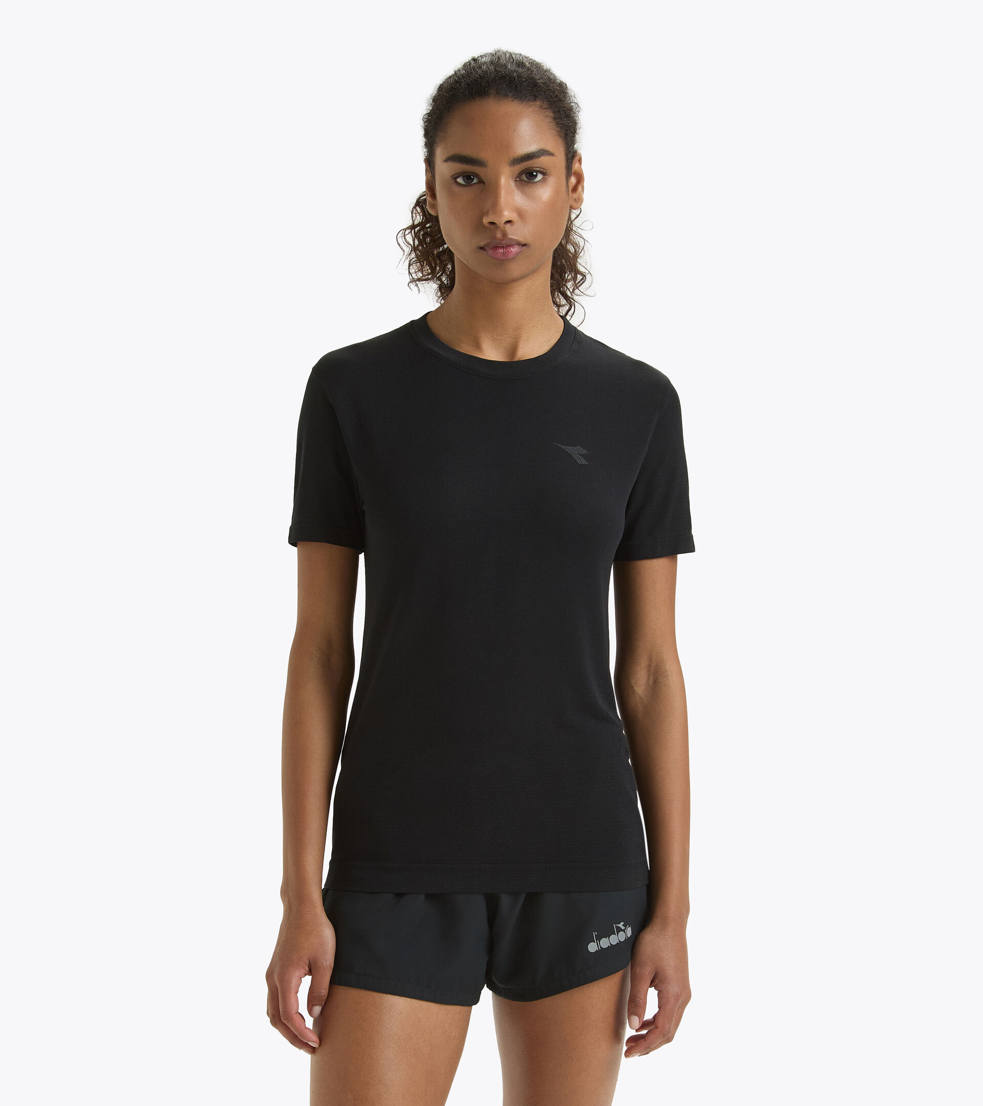 T-shirt de running sans coutures - Made in Italy - Femme L. SS T-SHIRT SKIN FRIENDLY NOIR - Diadora