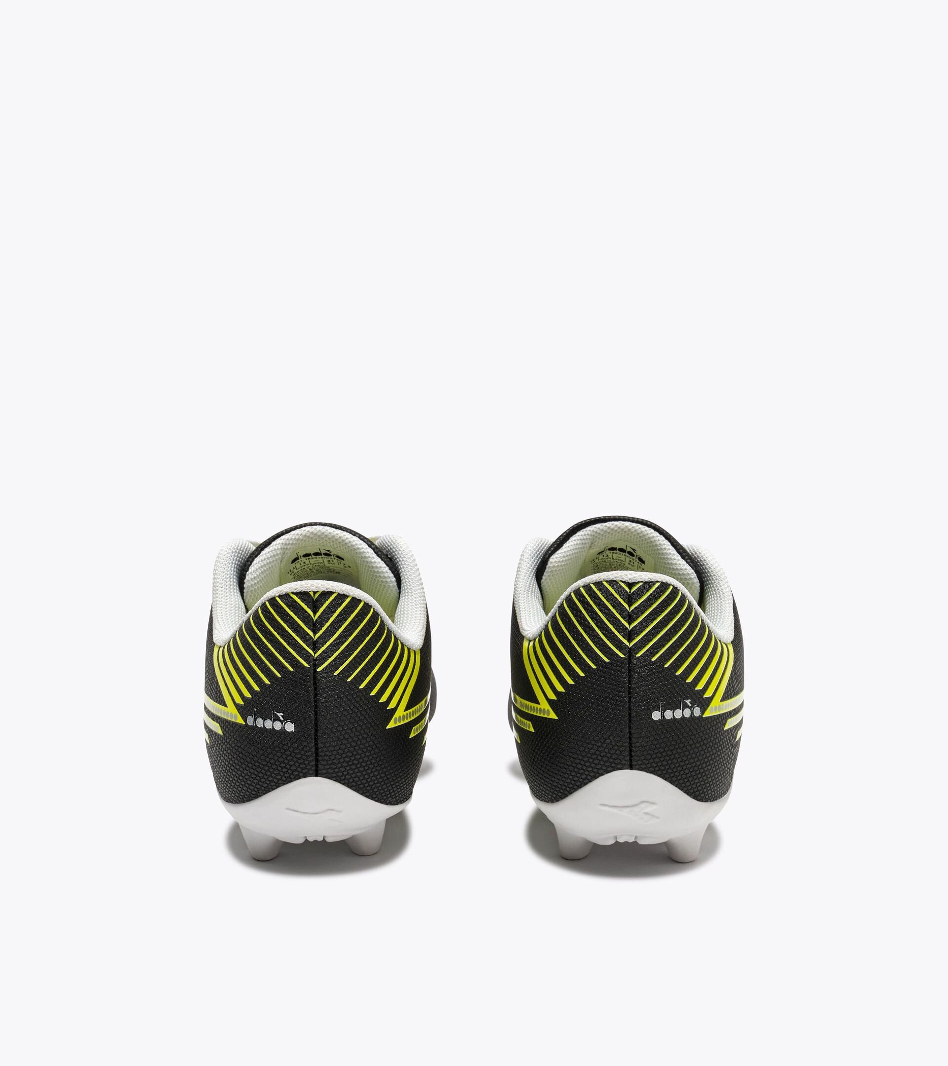 Fu&szlig;ballschuh f&uuml;r harte B&ouml;den - Junior
 PICHICHI 8 MD JR NERO/GIALLO FL DD/ARGENTO DD - Diadora