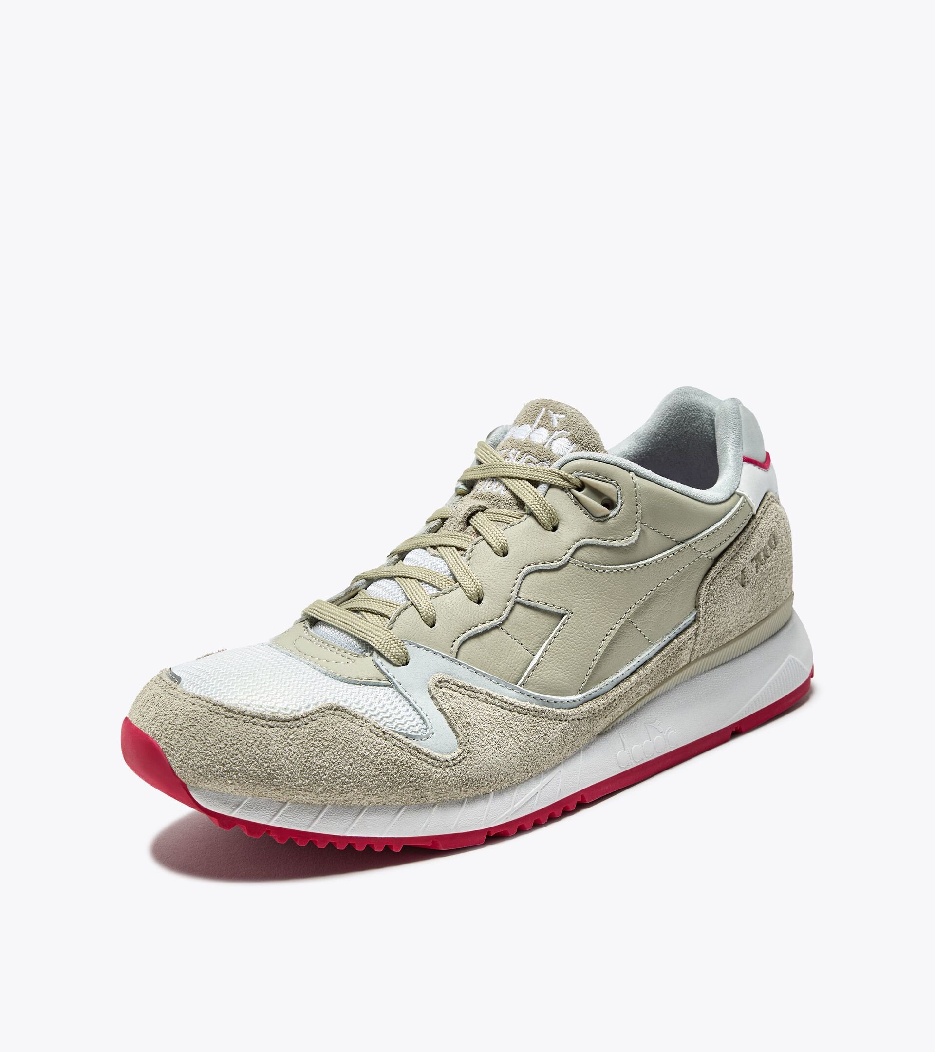Sporty sneaker - Made in Italy - All-Gender V7000 HIKMET AGATA GRAY - Diadora