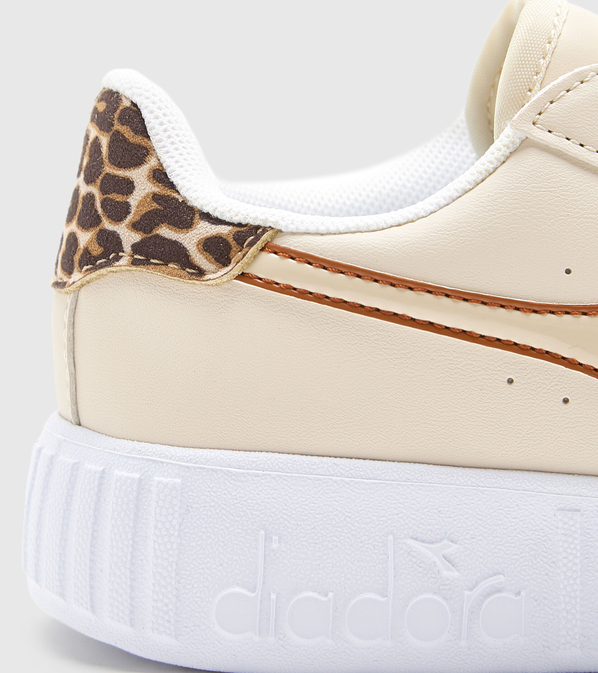 Sports shoes - Kids 4-8 years GAME STEP P LEOPARD PS ANGORA BEIGE - Diadora