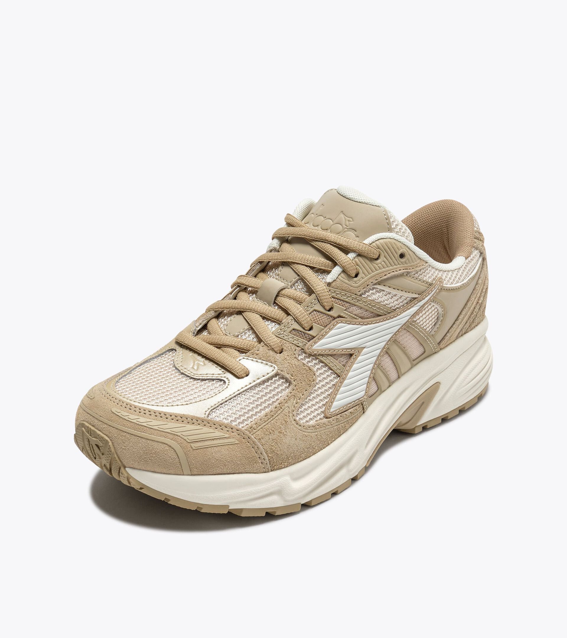 Sports sneakers - All-Gender MYTHOS STAR PISTACHIO SHELL /SAFARI - Diadora