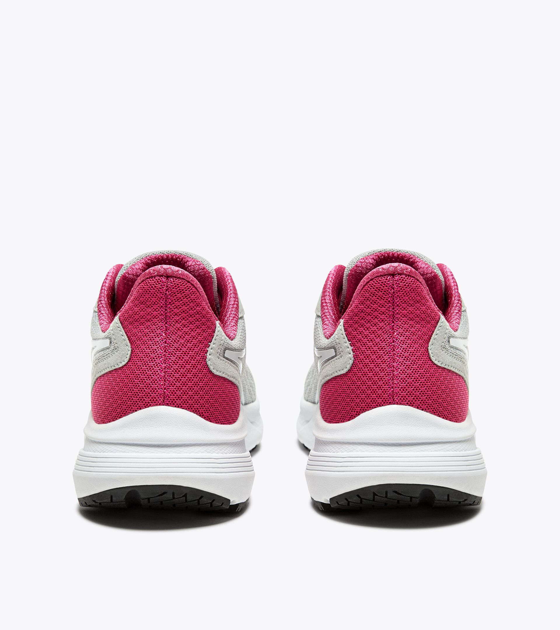 Zapatilla para caminar - Mujer
 PASSO 4 W ARGENTO DD/BIANCO - Diadora