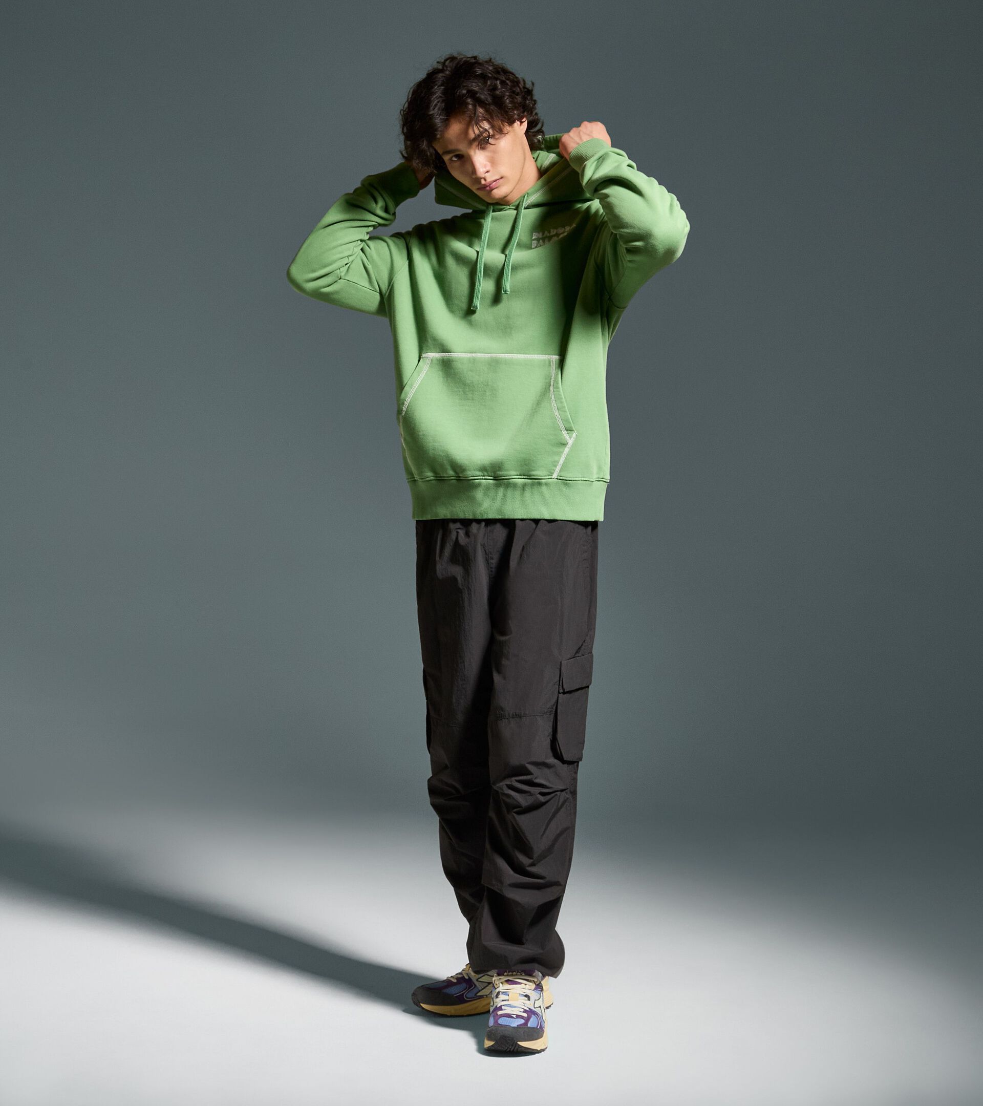 Sweat-shirt Legacy - Made in Italy - Pour tous les genres HOODIE LEGACY LIERRE ANGLAIS - Diadora