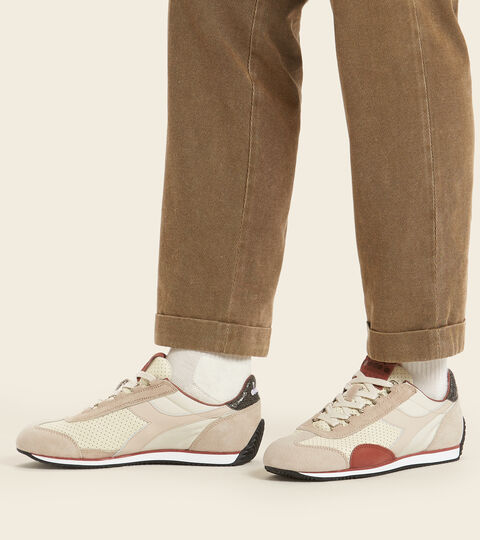 EQUIPE ITALIA, BEIGE OYSTER (25036) Footwear Heritage UOMO EQUIPE ITALIA BEIGE OYSTER (25036) Diadora