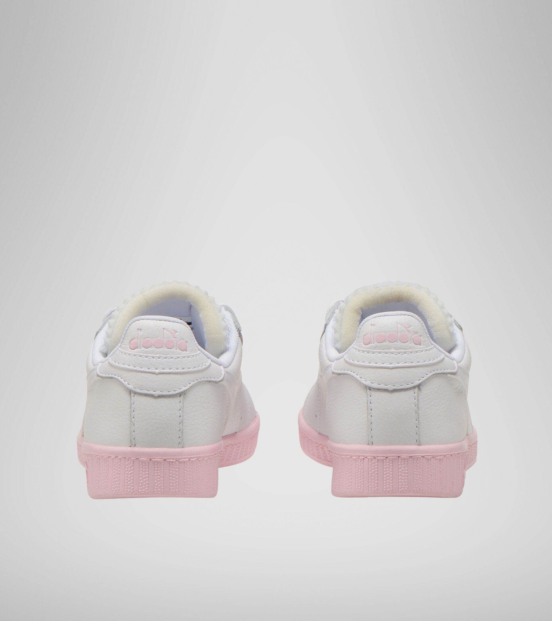 Sports shoe - Women GAME L LOW SOLE BLOCK WN SUPER WHITE/PARFAIT PINK - Diadora