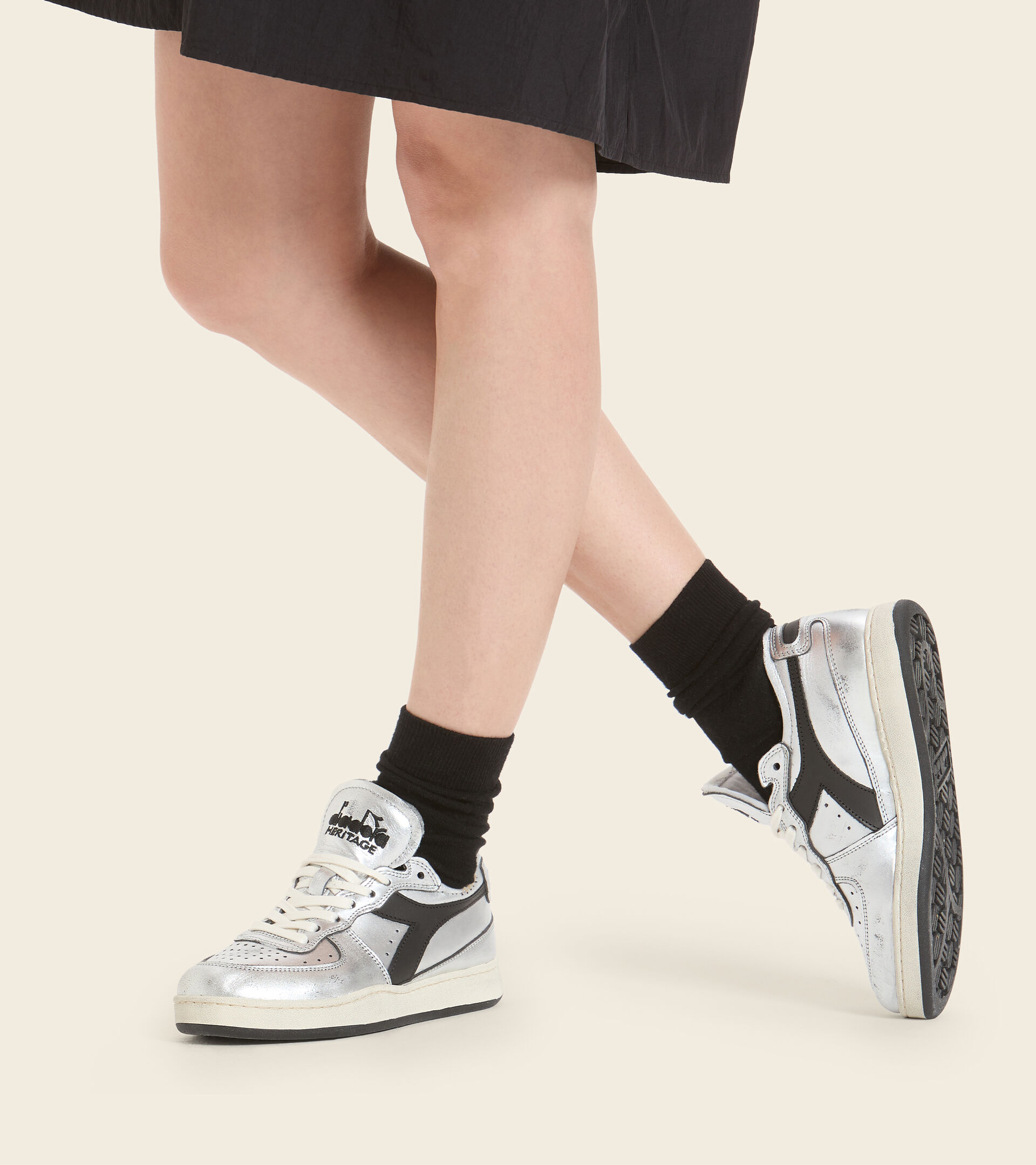 Footwear Heritage DONNA MI BASKET ROW CUT SILVER USED W ARGENTO METALLIZZATO/NERO Diadora
