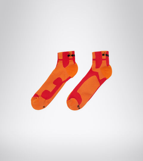 Calcetines de Running - Unisex CUSHION QUARTER SOCKS ROJO INTENSO - Diadora