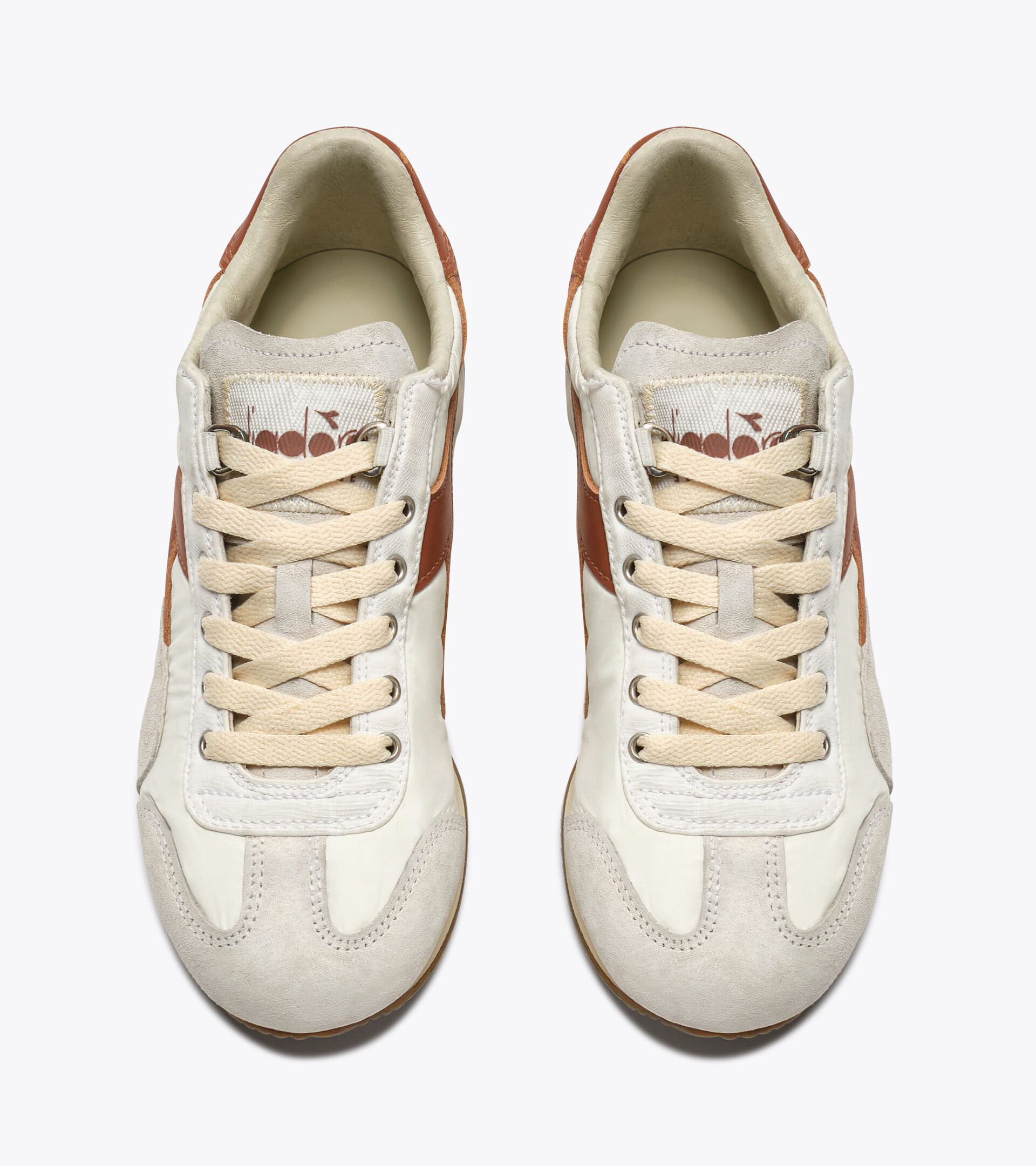 Suede leather Heritage Sneaker - All-gender EQUIPE VELA SW WHITE - Diadora