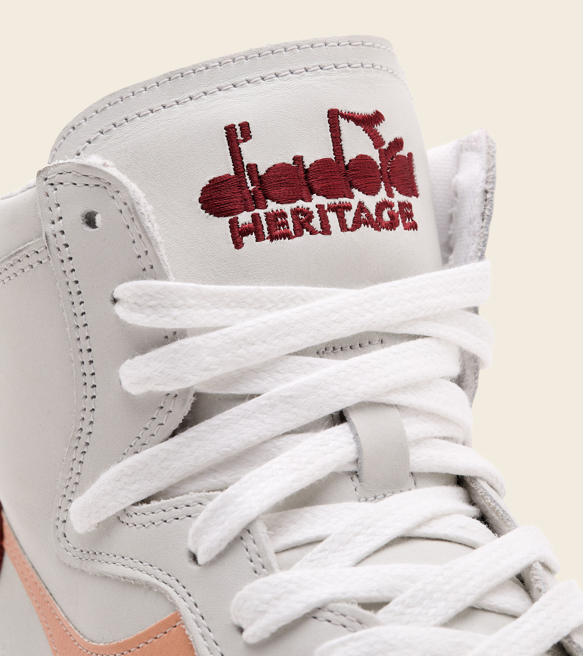 Heritage Trainer - Unisex MI BASKET USED WHITE/PEACH NOUGAT - Diadora