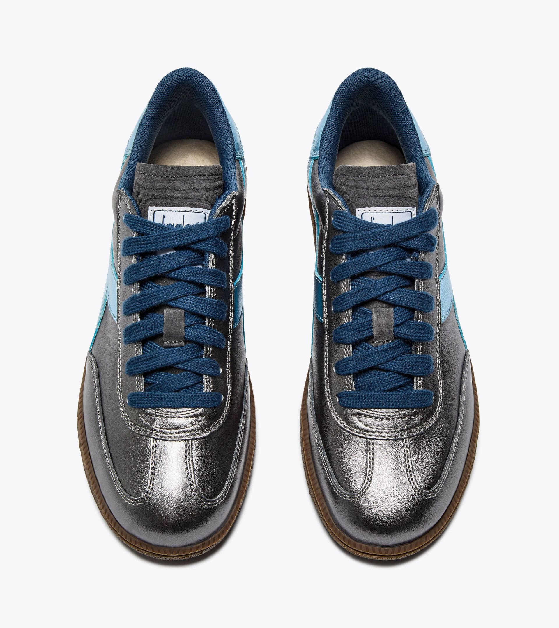 Zapatilla de piel metalizada - Para todos los géneros
 TRAINER METALIZED GARGOLA - Diadora