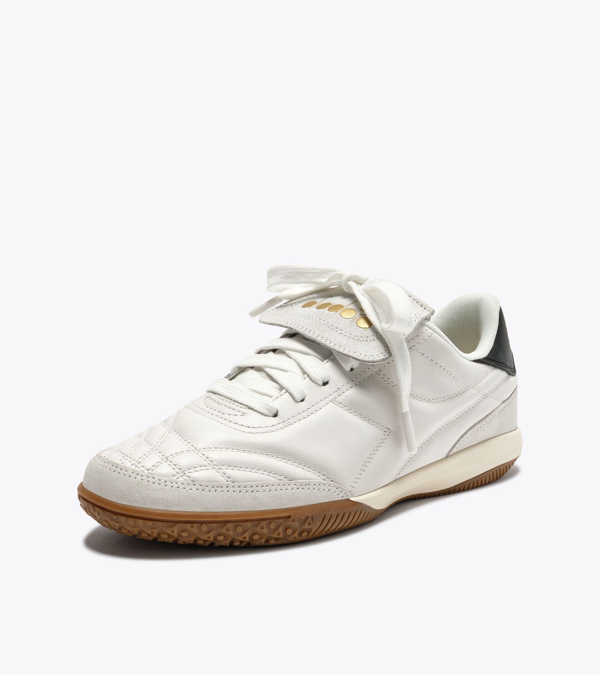 Zapatilla terrace de piel - Para todos los g&eacute;neros GOLD INDOOR BLANCO/NEGRO - Diadora